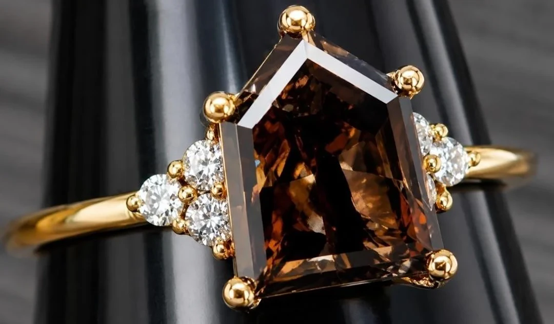 $2900, 10k(1.4g), natural color diamond (1.6+0.06c