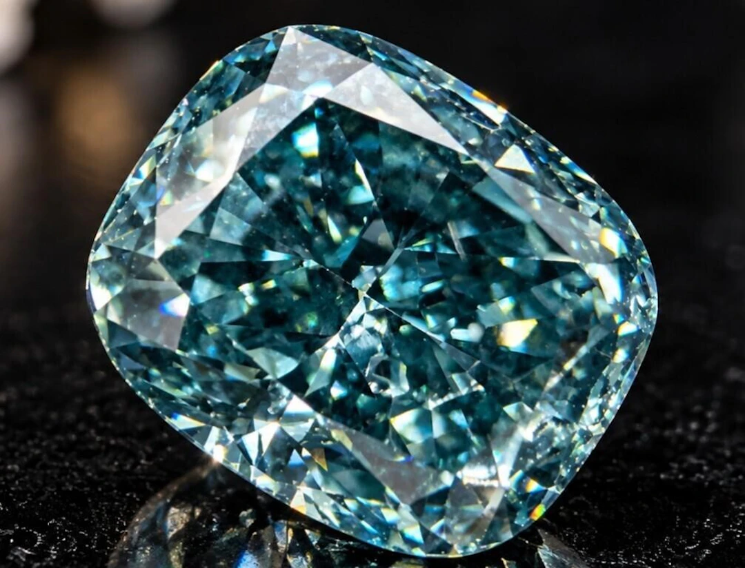 $1200, Lab-grown diamond (1.5ct)gemstone, retail v