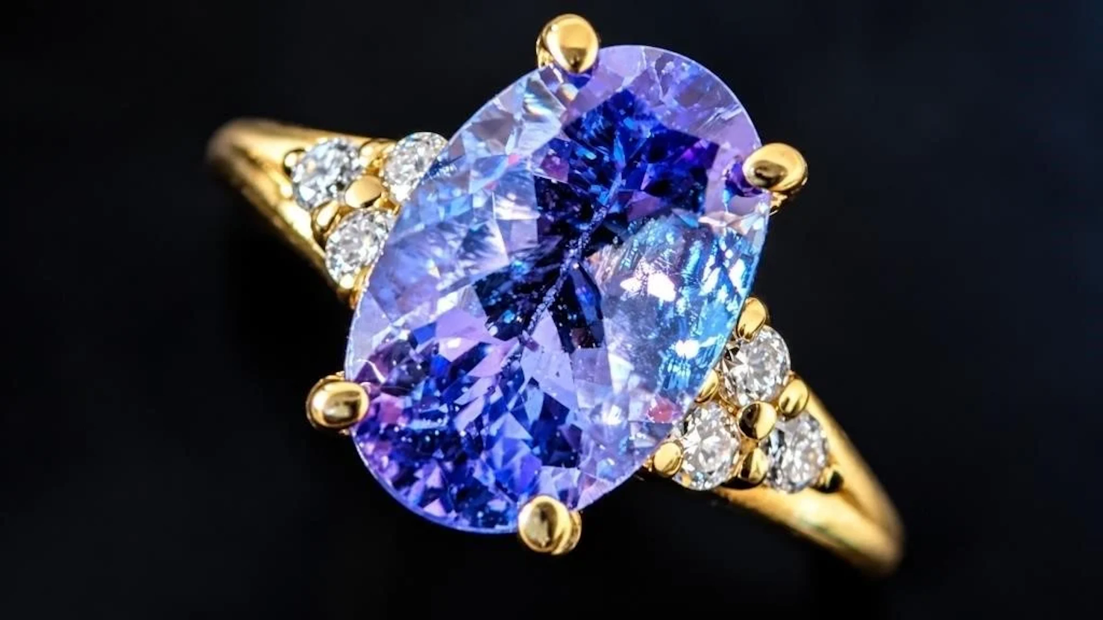 $2200, 10k(1.4g), tanzanite (1.5ct), lab diamond (