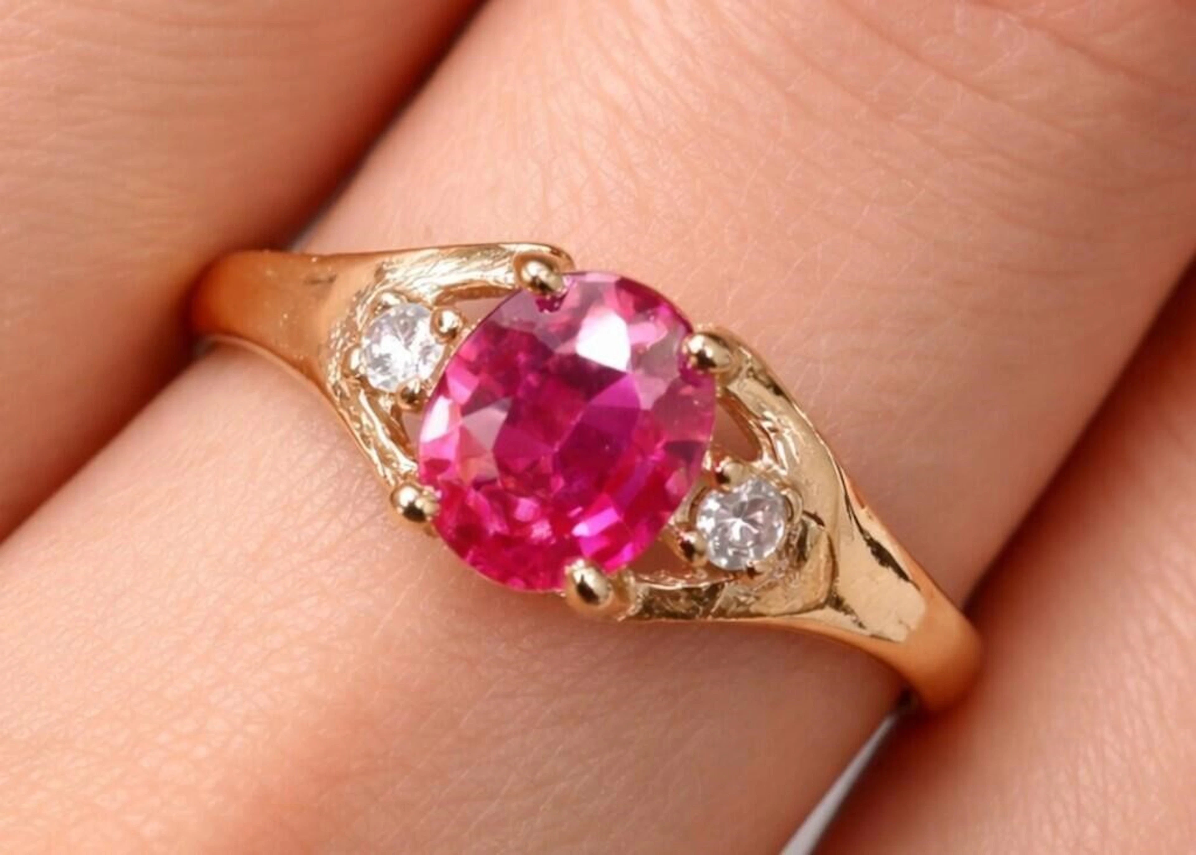$1170, 10K(1.61g), LAB RUBY (0.95ct), NATURAL DIA