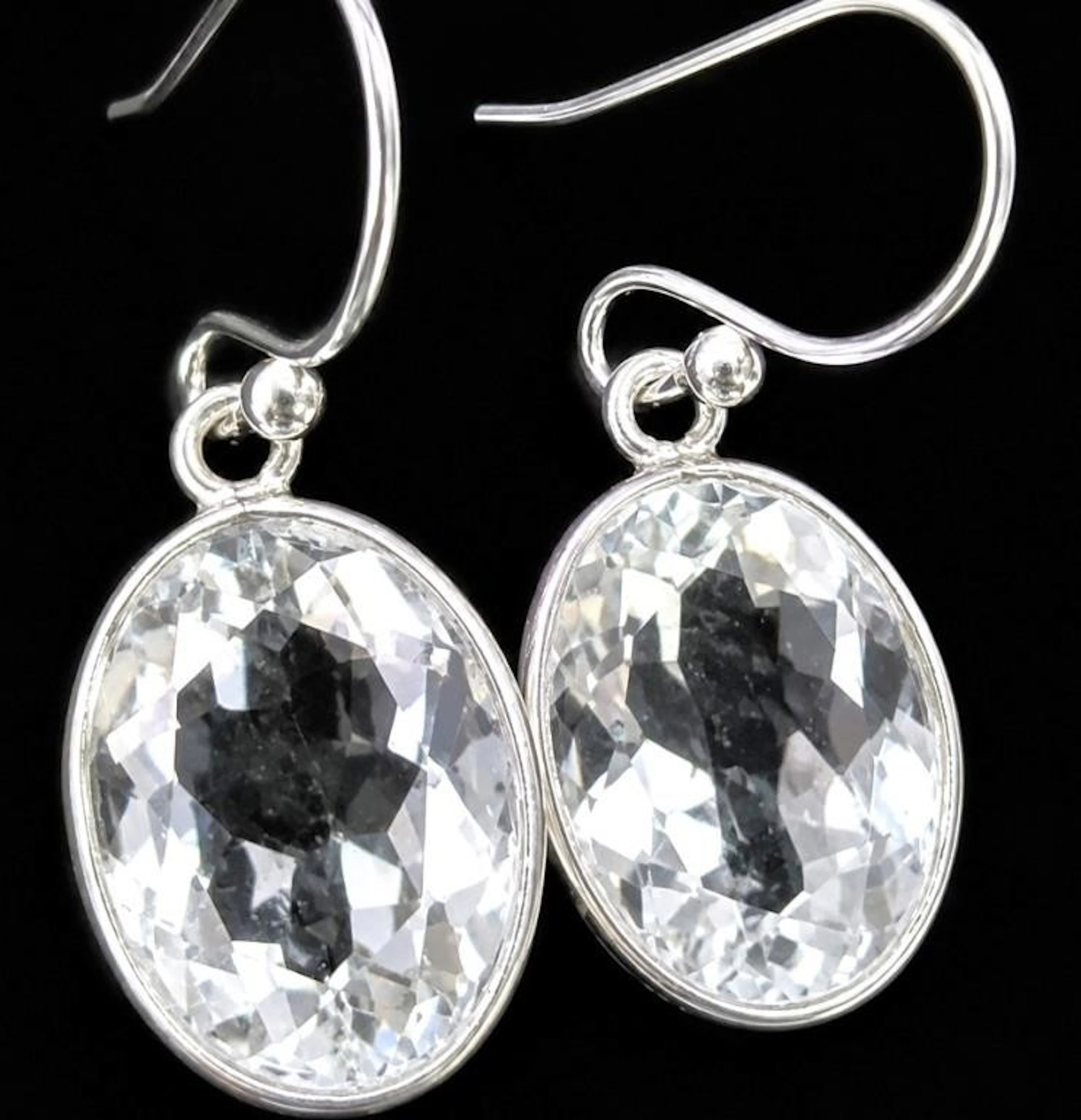 $240, silver(3.3g), white topaz (12ct) earring, M