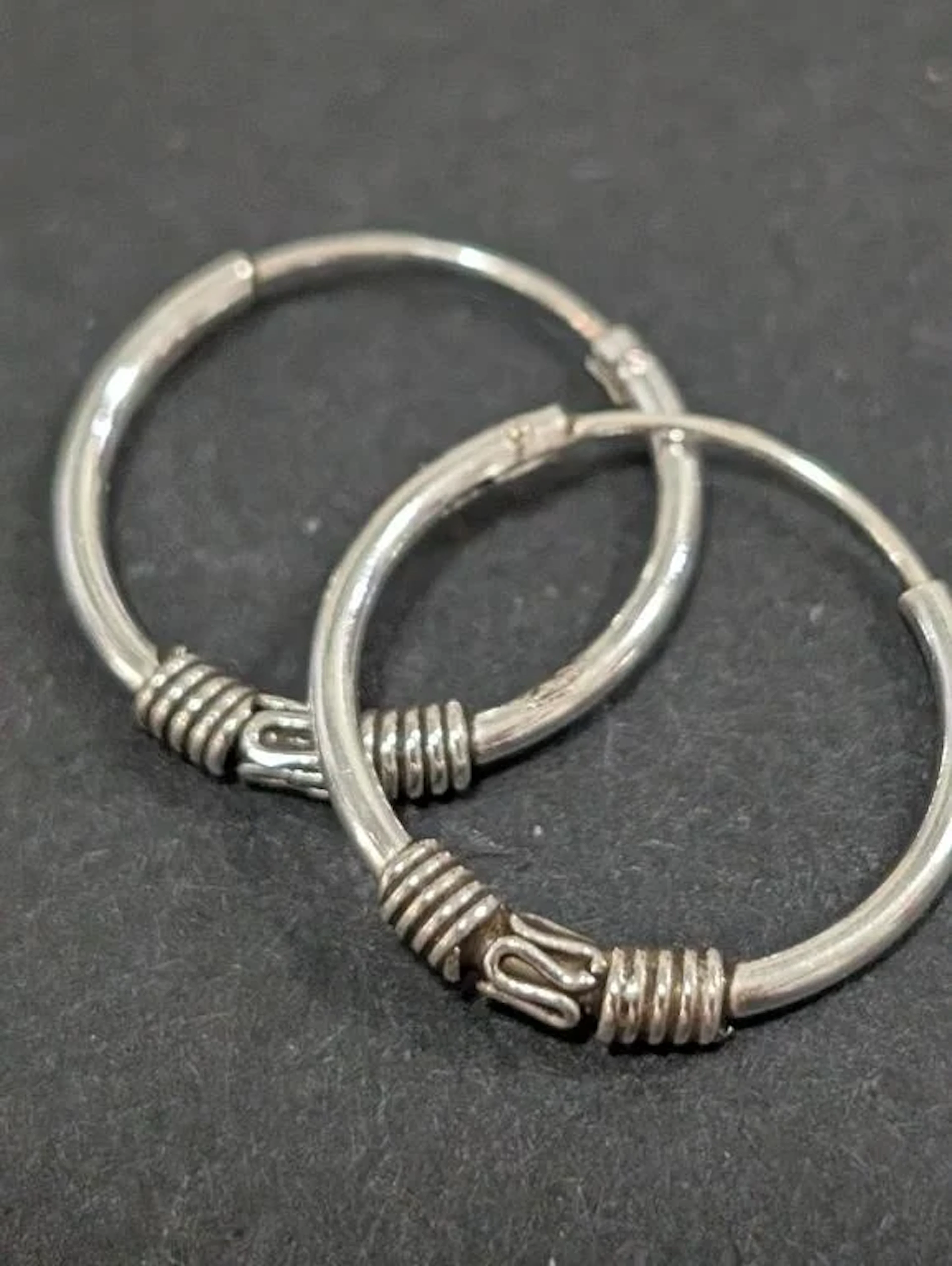 $40, SilverhoopEarring, appraised/retail value $40