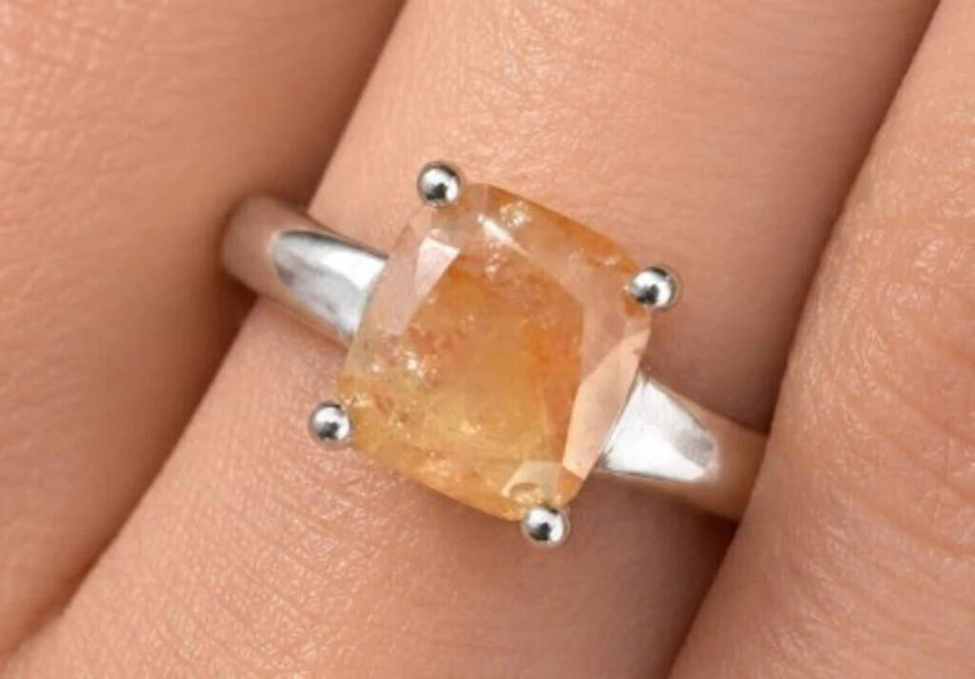 $4000, 10k(2.7g), orange diamond (0.8ct)ring, size