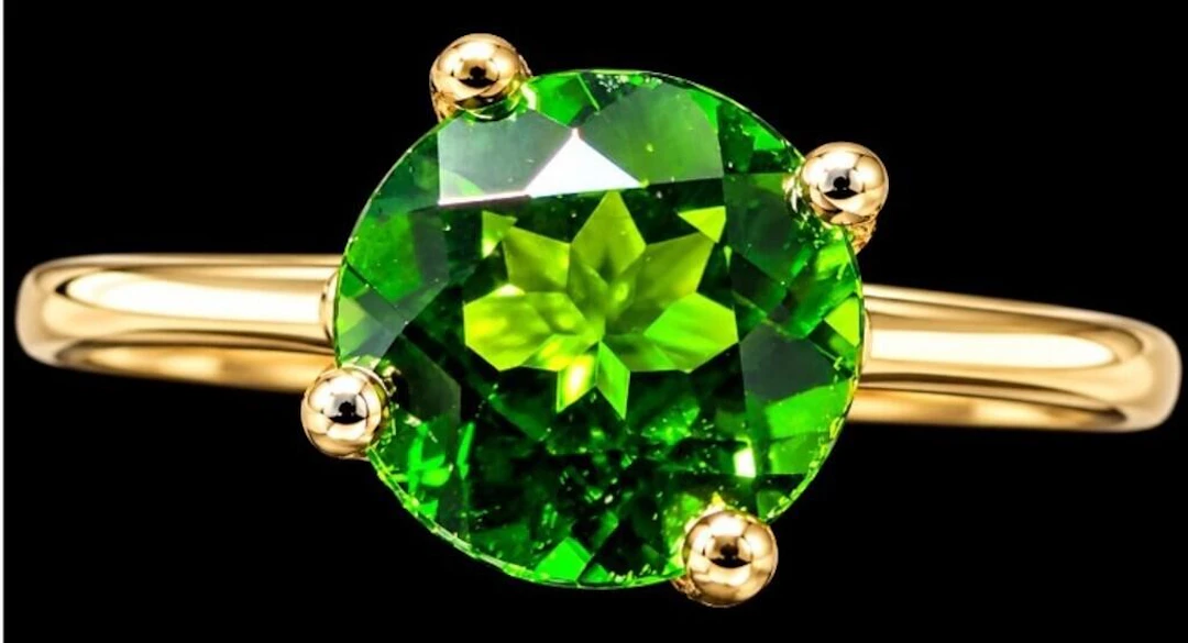 $1800, 10k(1.3g), chrome diopside (0.55ct)ring, si