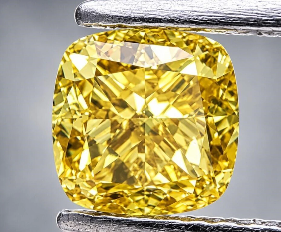 $7876* GIA Certified, natural diamond 0.39ct.Cushi