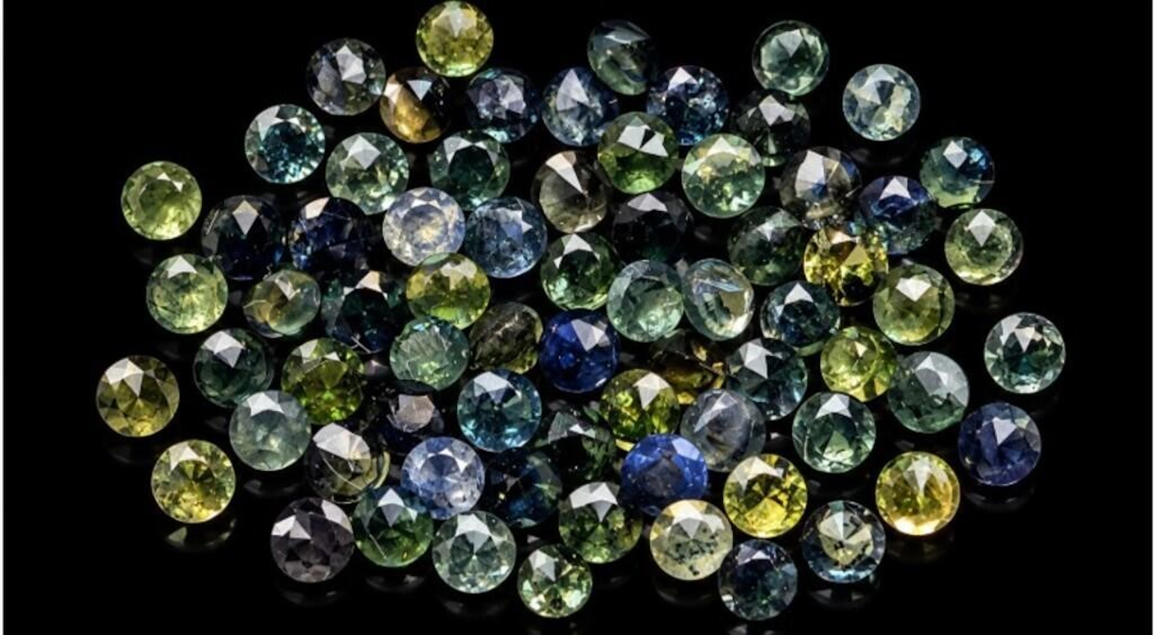 $200, sapphire (approx 2.5ct)gemstone, retail valu