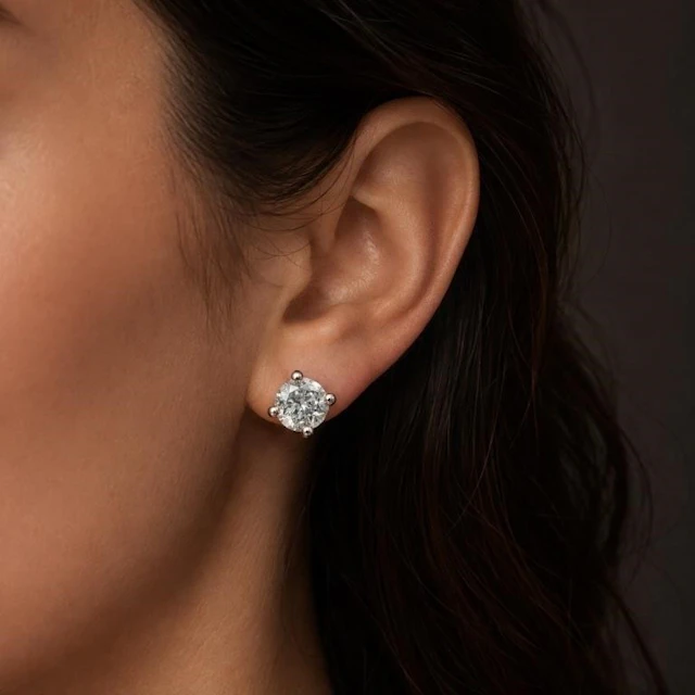 $1300, 14k(0.5g), natural diamond (0.38ct)earring