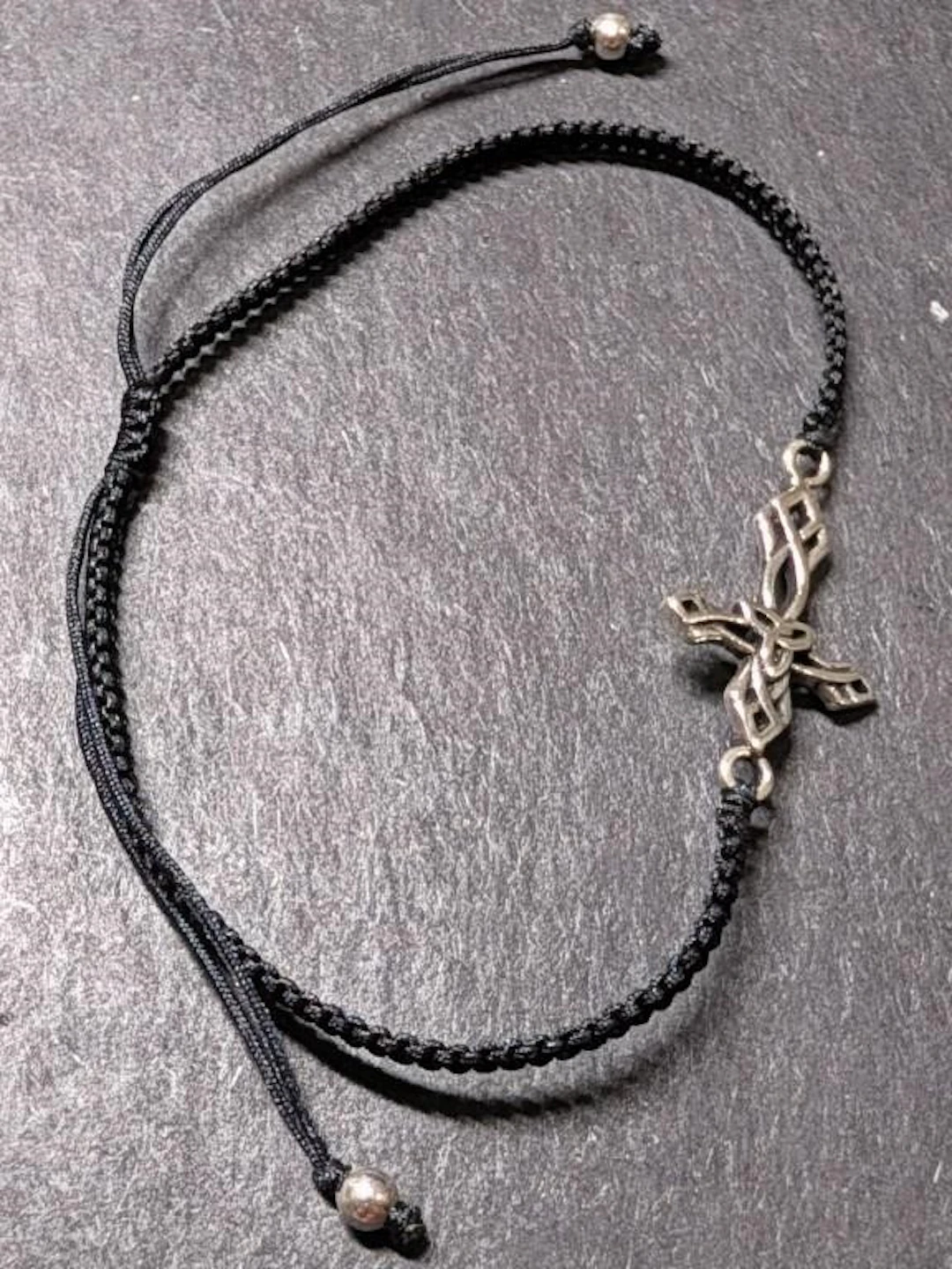 $20, bracelet, appraised/retail value $20