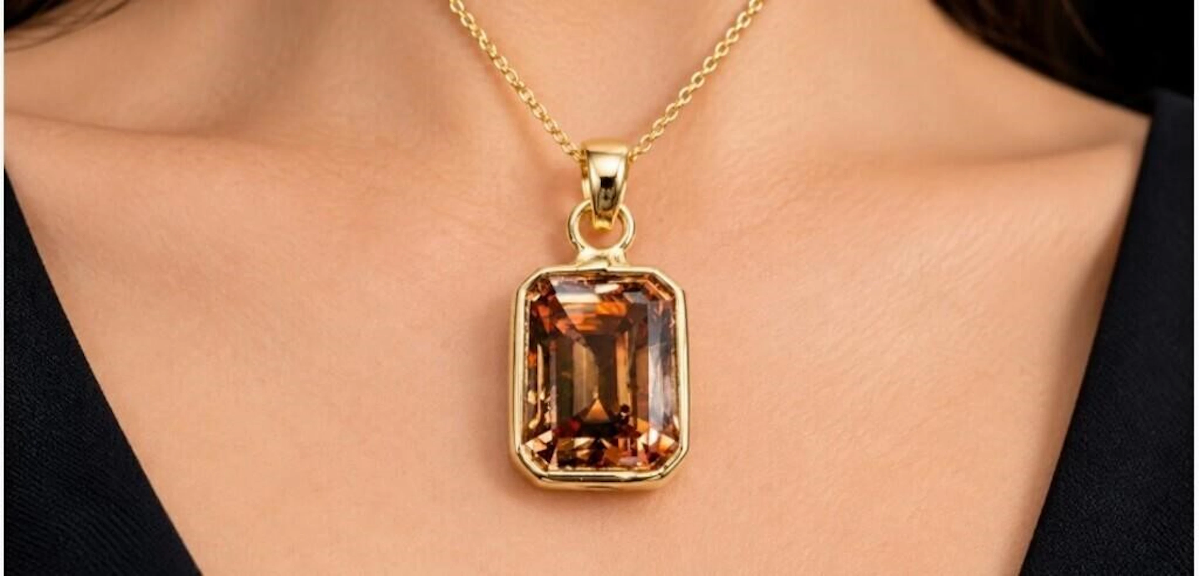 $1600, 10k(0.31g), diamond (0.94ct)pendant, apprai