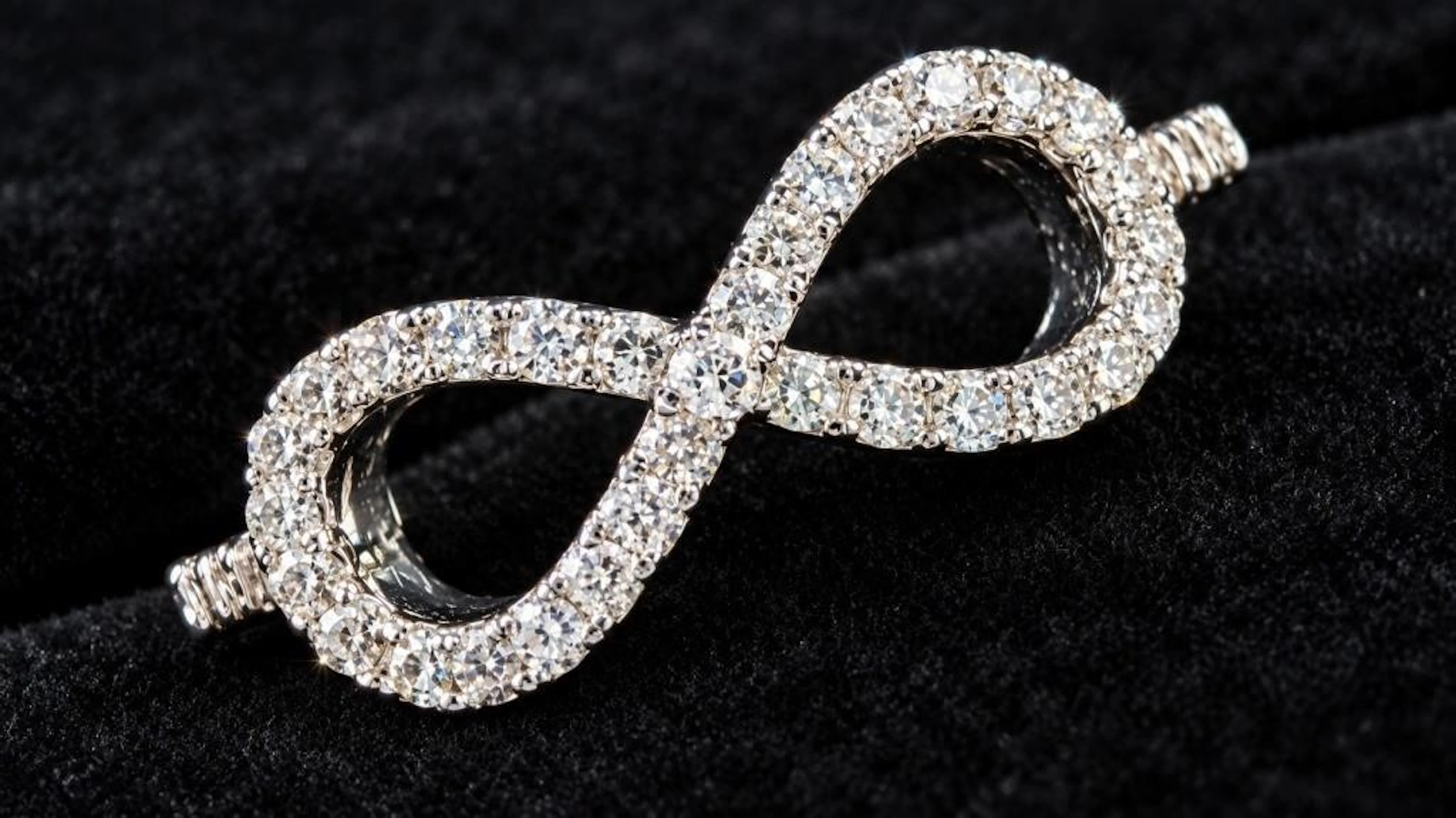 $2900, 14K(1.8g), natural diamond (0.5ct)ring, siz