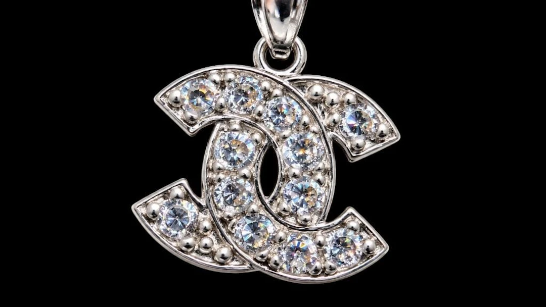 $600, 10k(0.9g), czpendant, retail value $600
