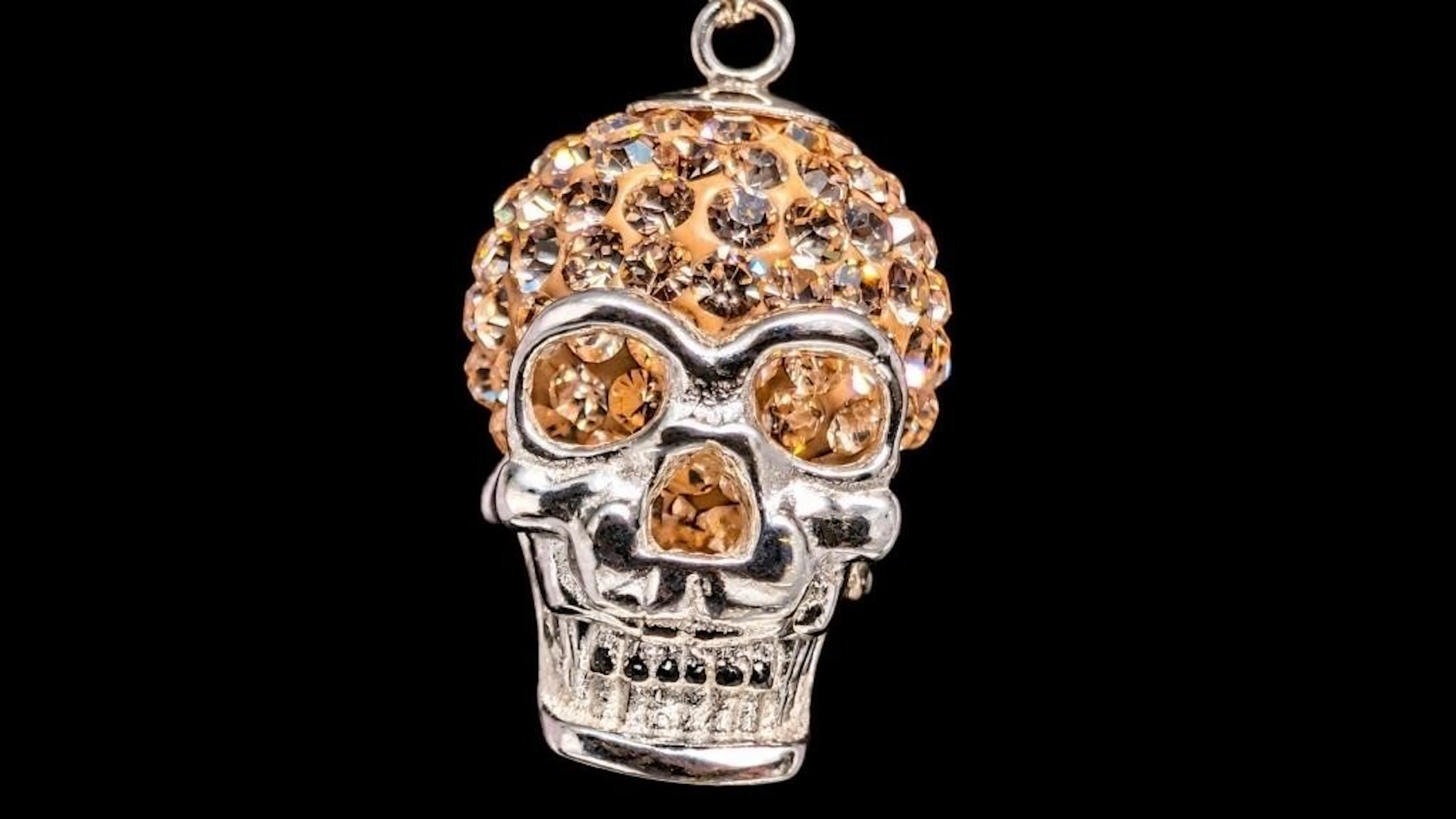 $180, silver(6.1g), crystalpendant, retail value $