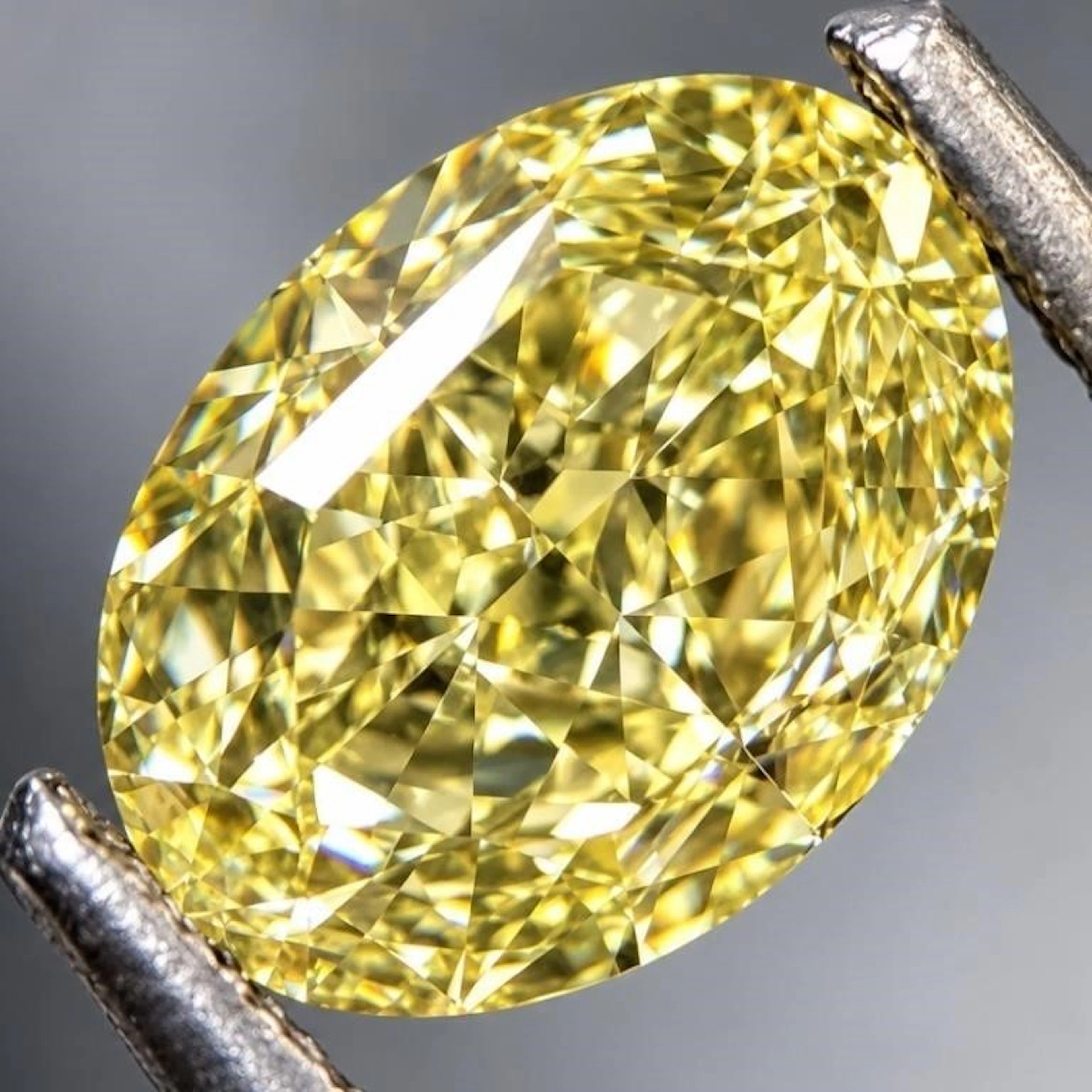 $9008 GIA Certified, natural diamond 1.01ct.OVAL M