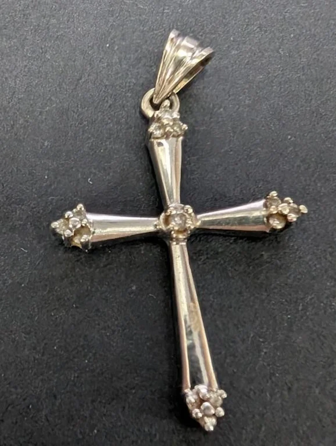$800, 10K(1.34g), DIAMOND (0.03ct)PENDANT, retail