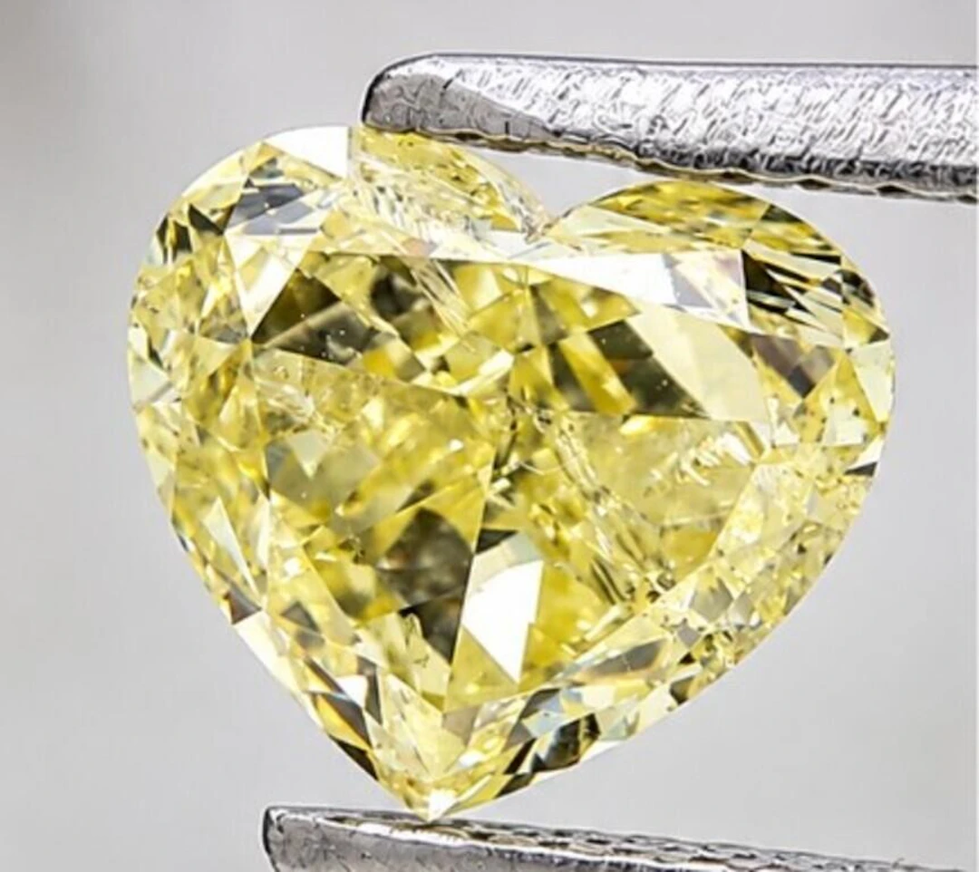 $8022 GIA Certified, natural diamond 1.64ct.HEART