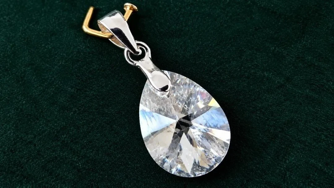 $30, silverpendant, retail value $30