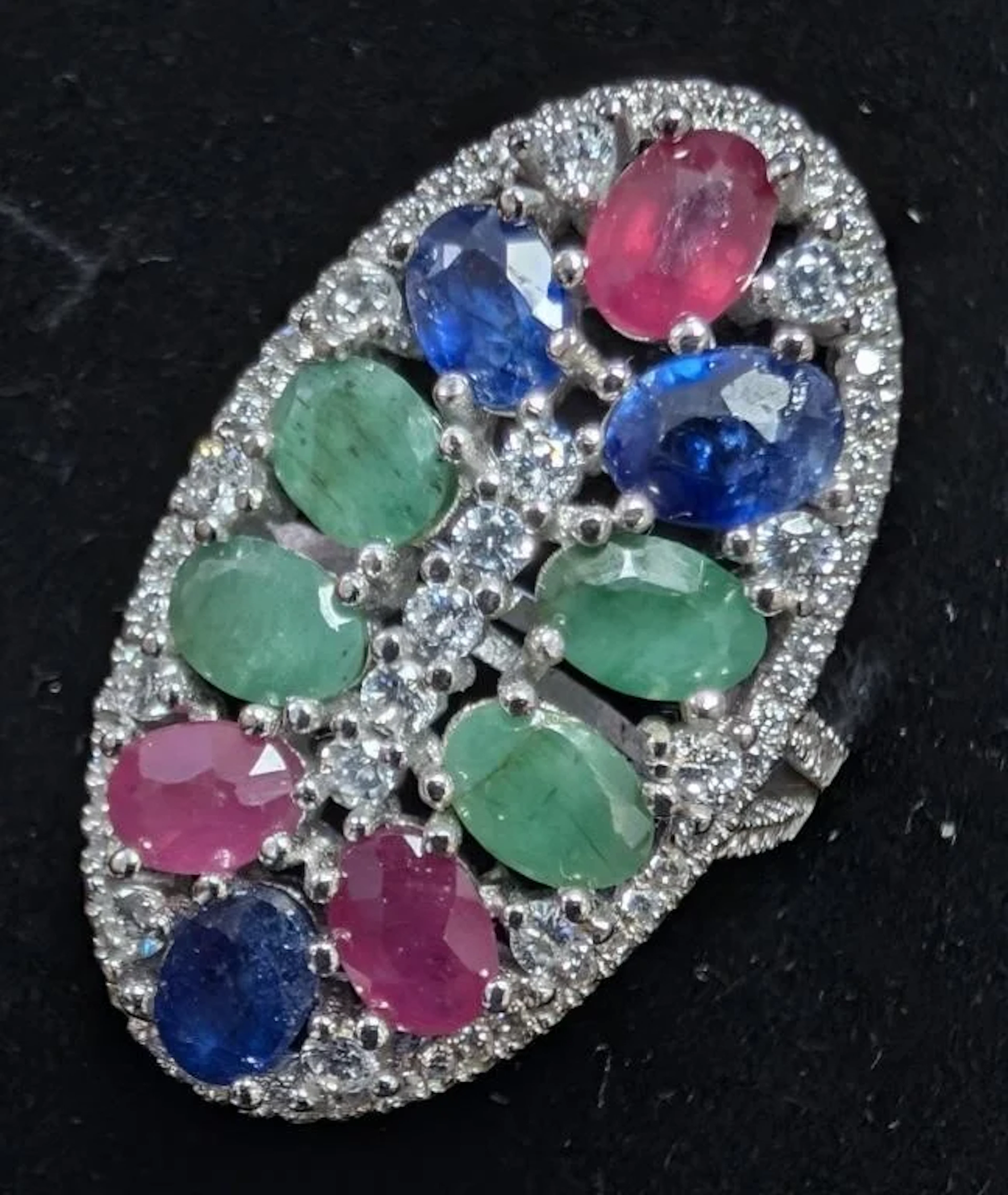 $680, silver(8.4g), sappire,emerald,ruby (7.5ct)Ri