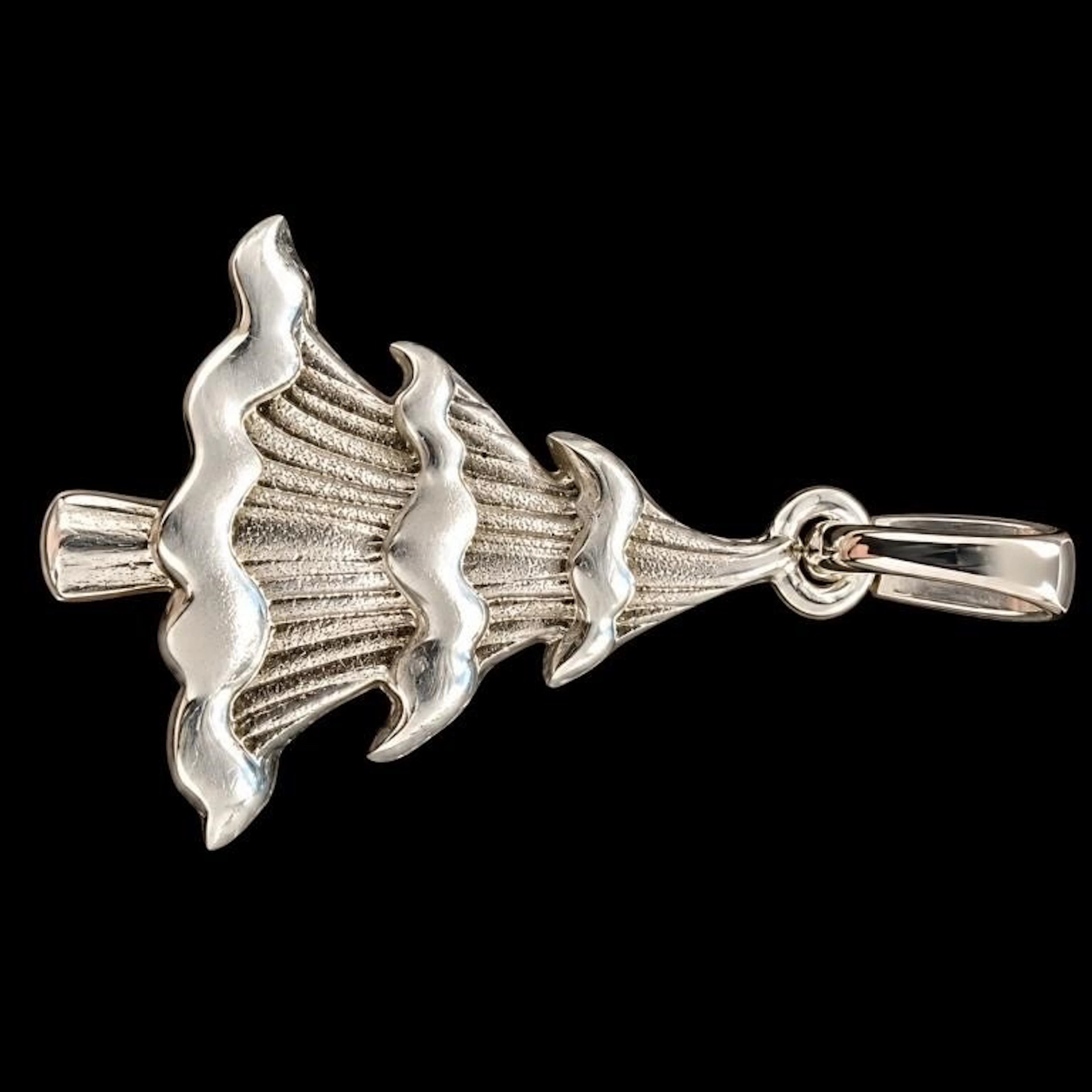$40, silverpendant, retail value $40