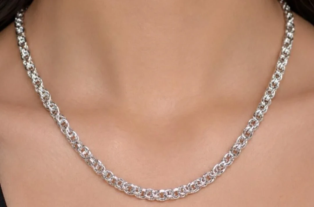 $240, SILVER(8g), NECKLACE, retail value $240