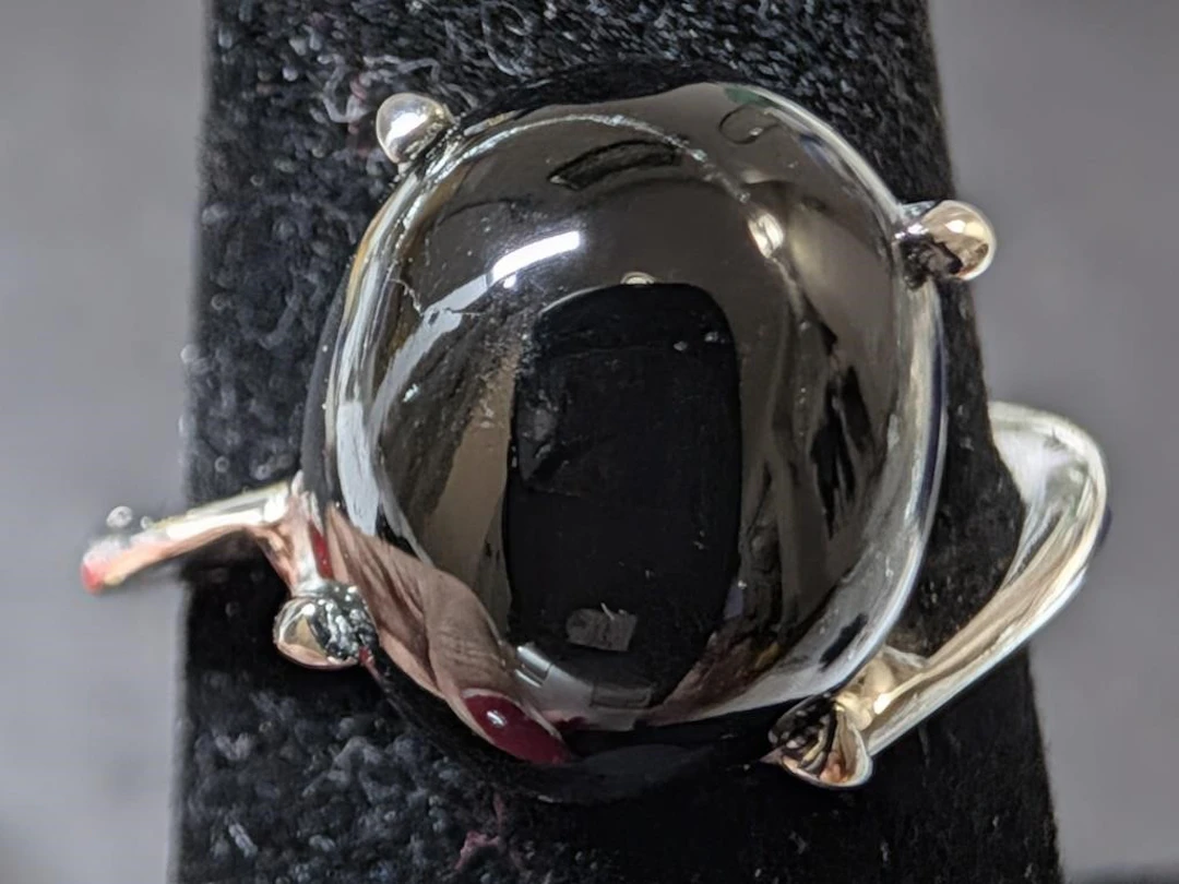 $135, Silver(5.32g), Black onyxRing, size 6, appra