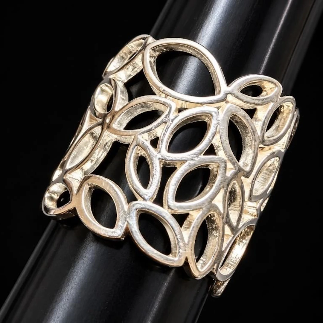 $120, silver(5.6g), ring, size , retail value $120
