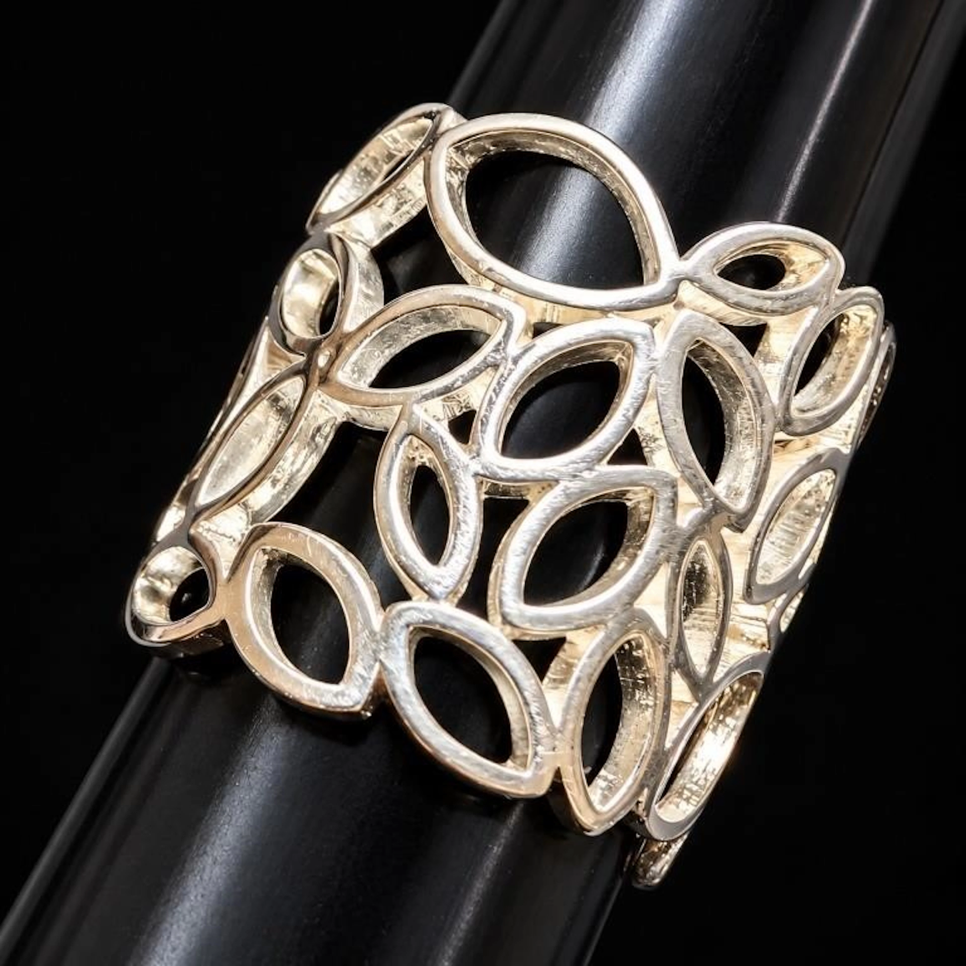 $120, silver(5.6g), ring, size , retail value $120