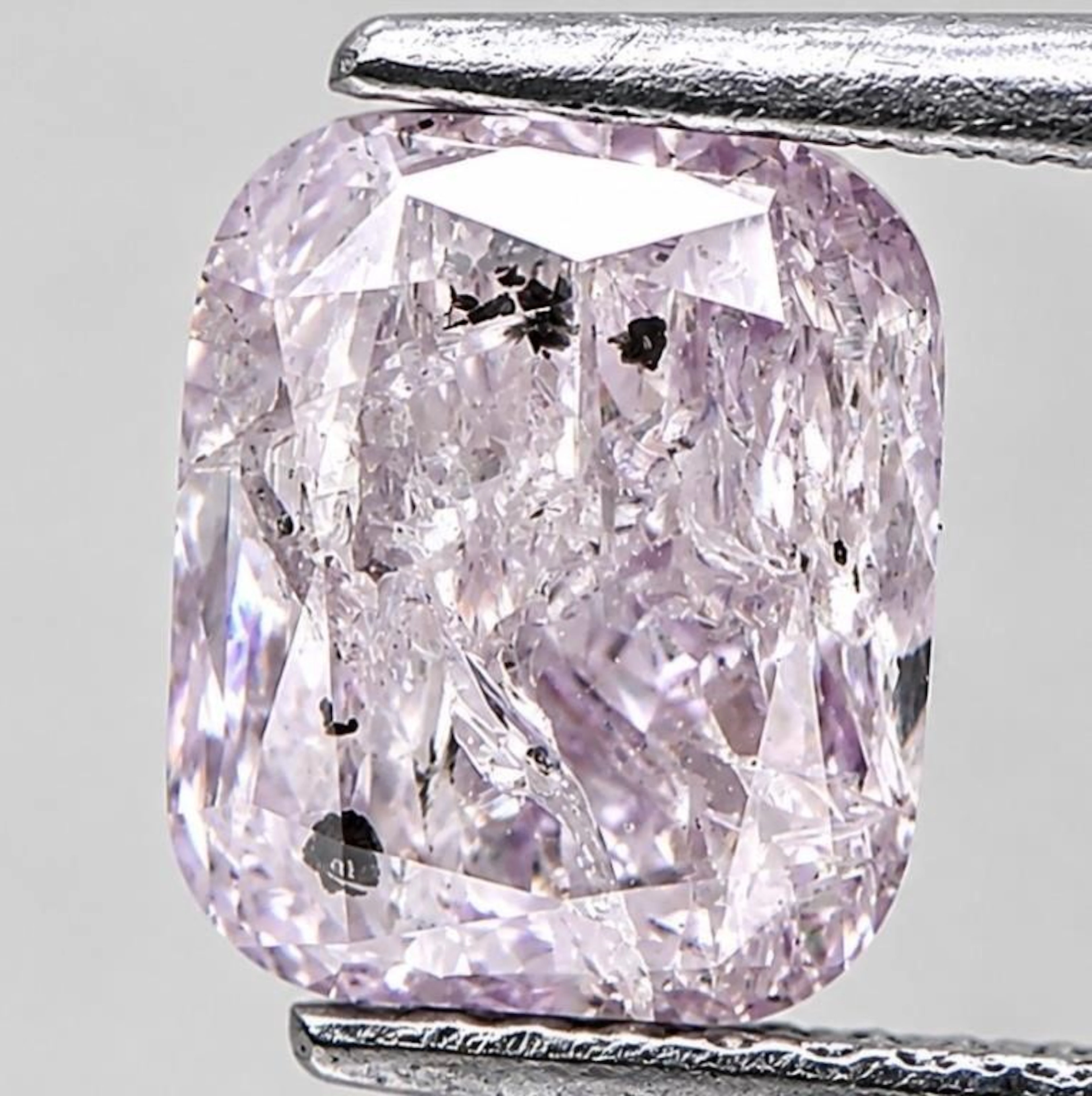 $56428* GIA Certified, natural diamond 2.52ct.Roun