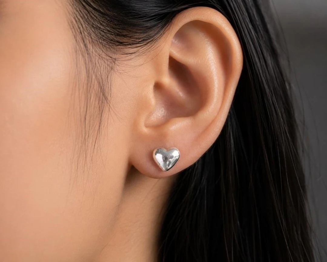 $60, silver(0.86g), earring, retail value $60