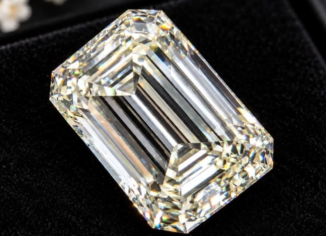 $10000, Lab-grown diamond (7.5ct)gemstone, retail