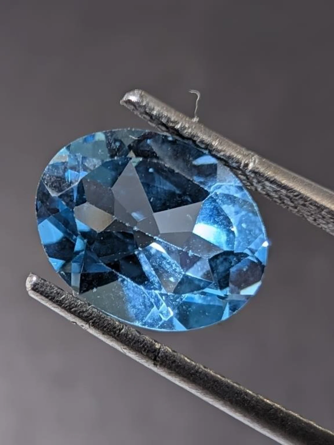 $85, Genuine Blue Topaz (2.9ct)Gemstone, appraised