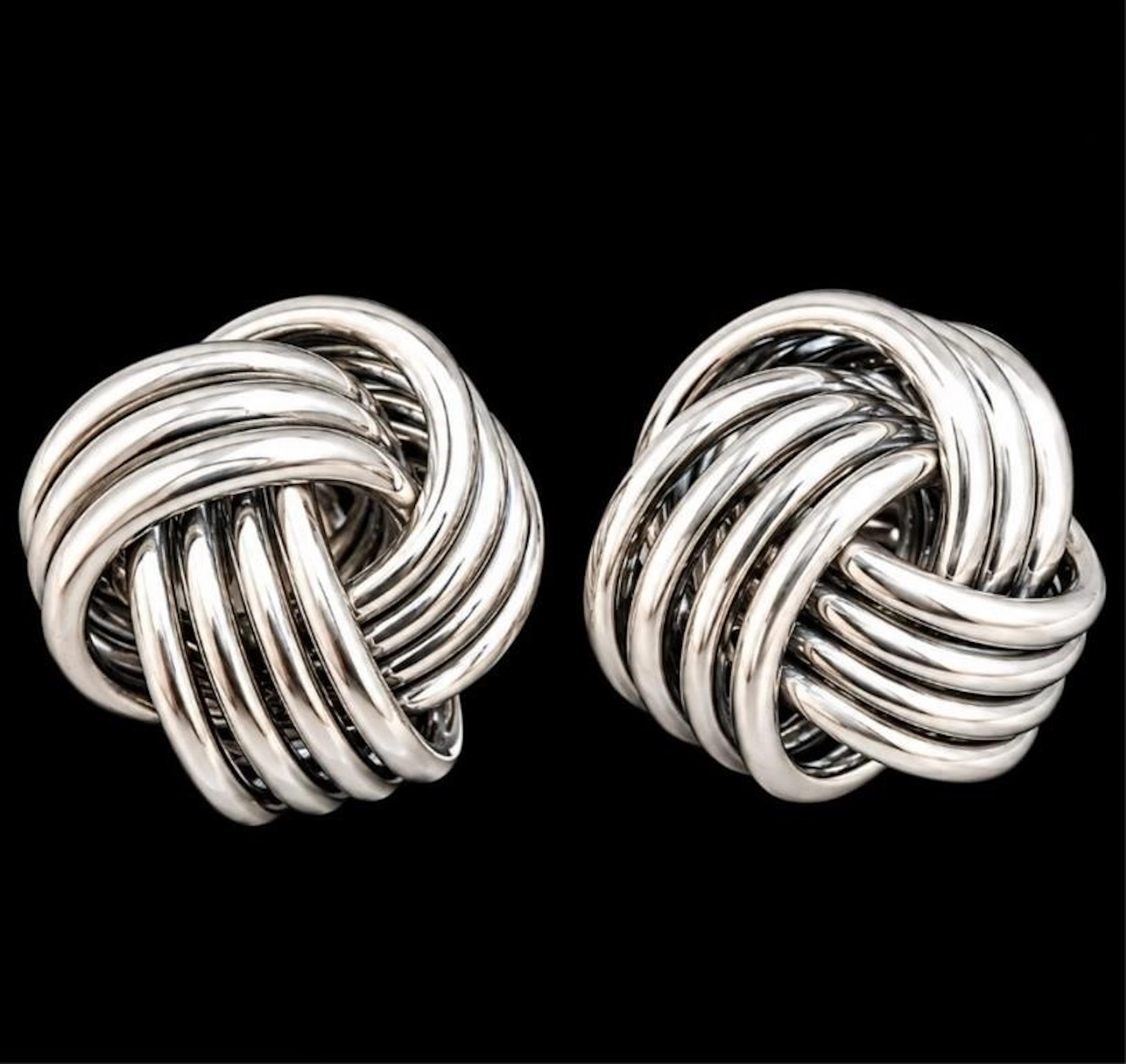 $60, silver(1.66g), earring, retail value $60