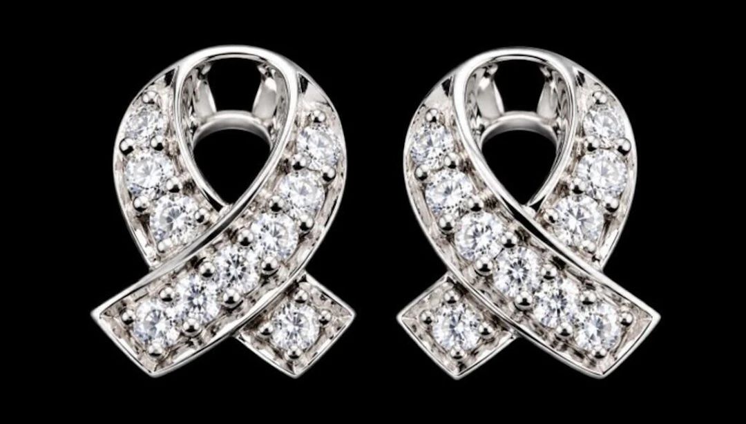 $2600, 14k(1.5g), diamond (0.1ct)earing, appraised