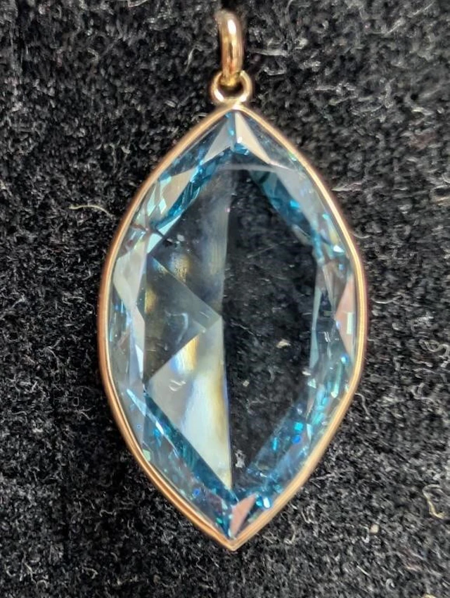 $5600, 10K(0.22g), lab diam (9.6ct)Pendent, retail