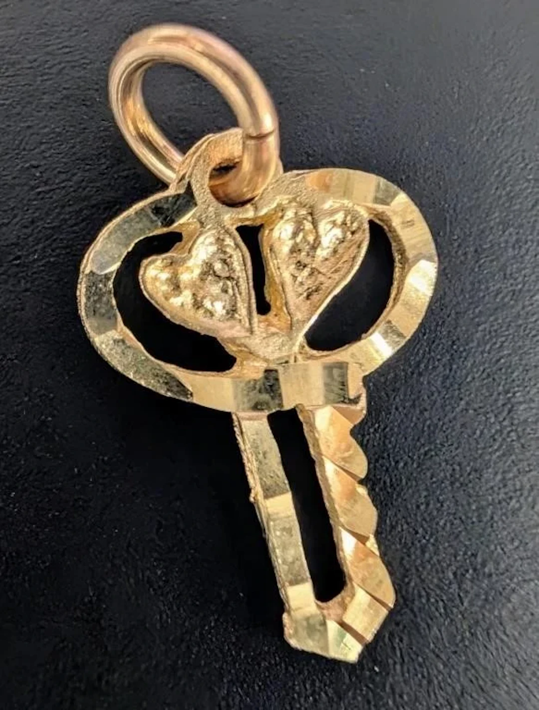 $420, 10K(0.57g), PENDANT, msrp $420