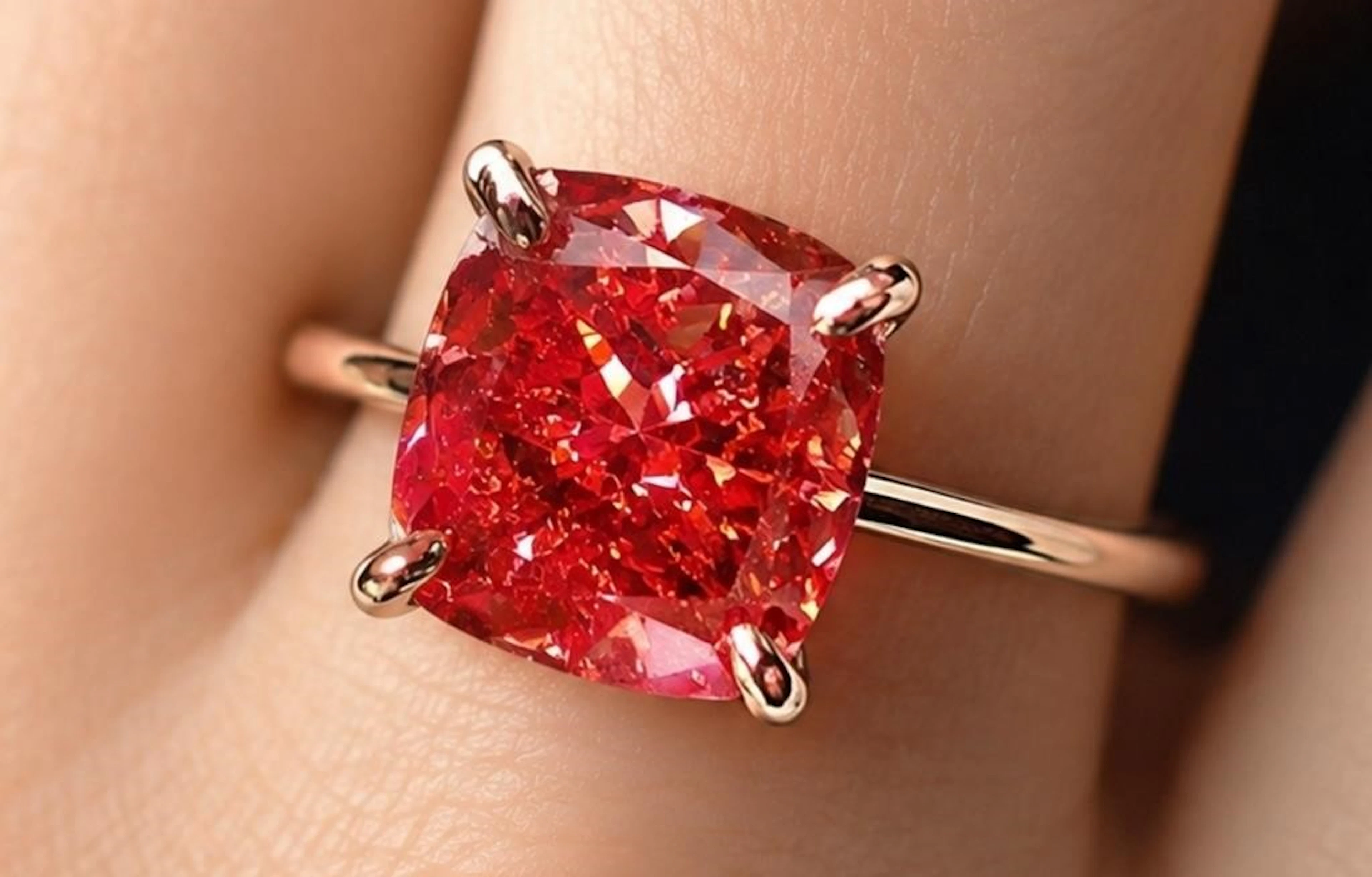 $8740, 10k(2.2g), pink lab diamond (4.6ct)ring, si