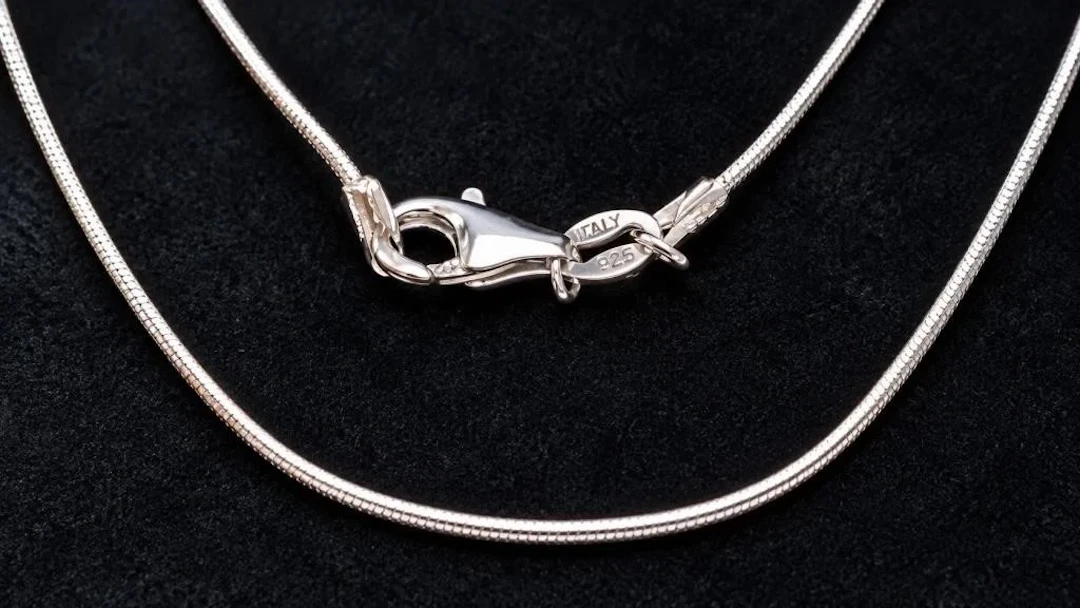 $240, silver(3.8g), necklace, retail value $240