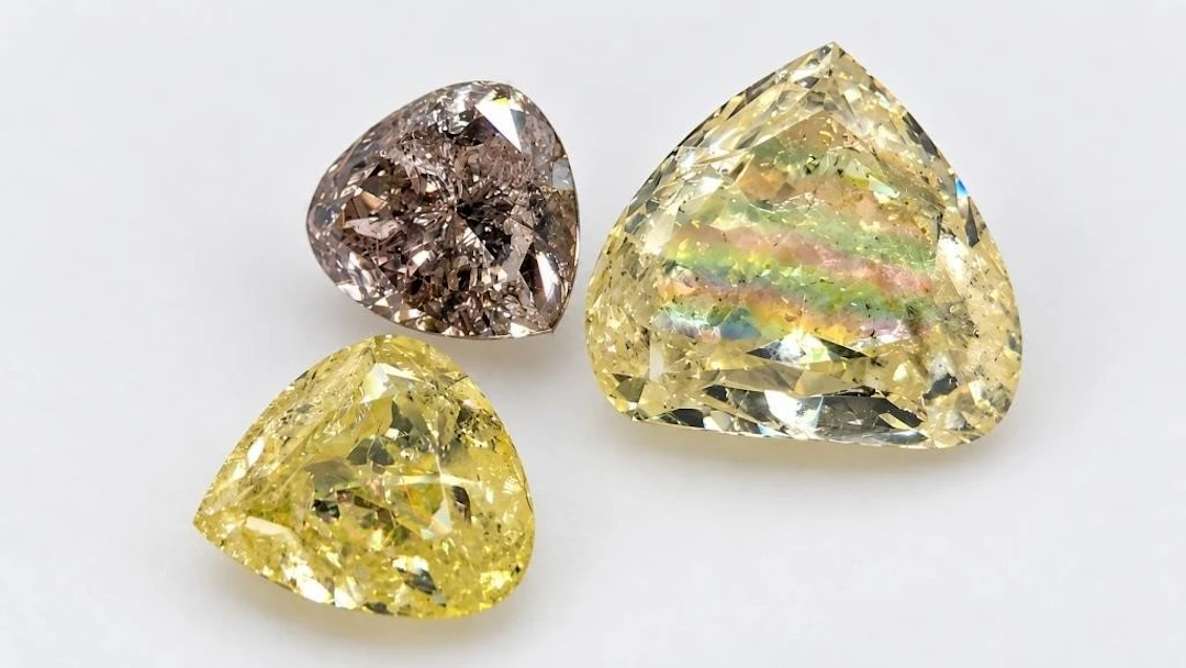 $1500, Natural fancy color diamonds (0.5ct)gemston