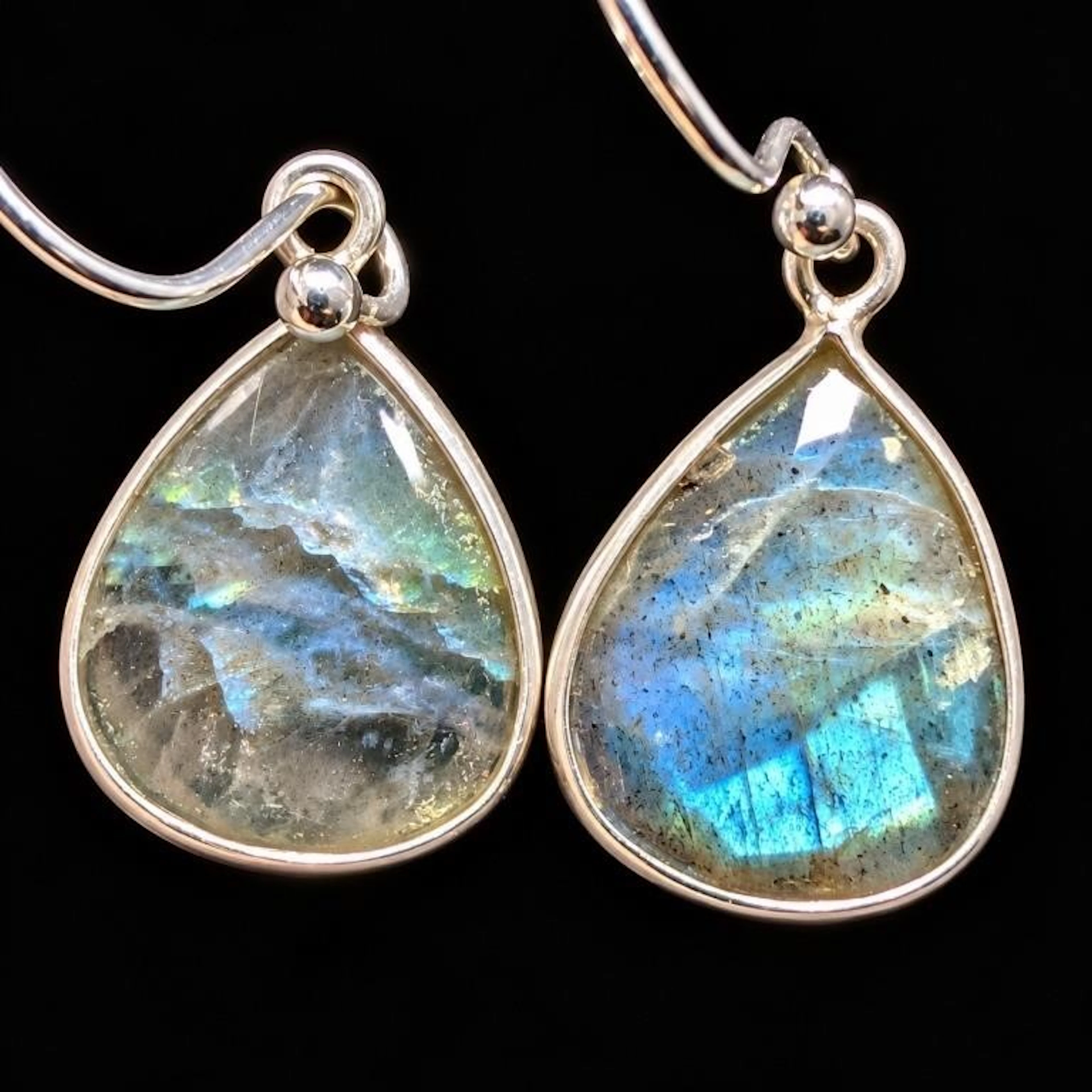 $150, silver(2.75g), labrodorite earring, retail