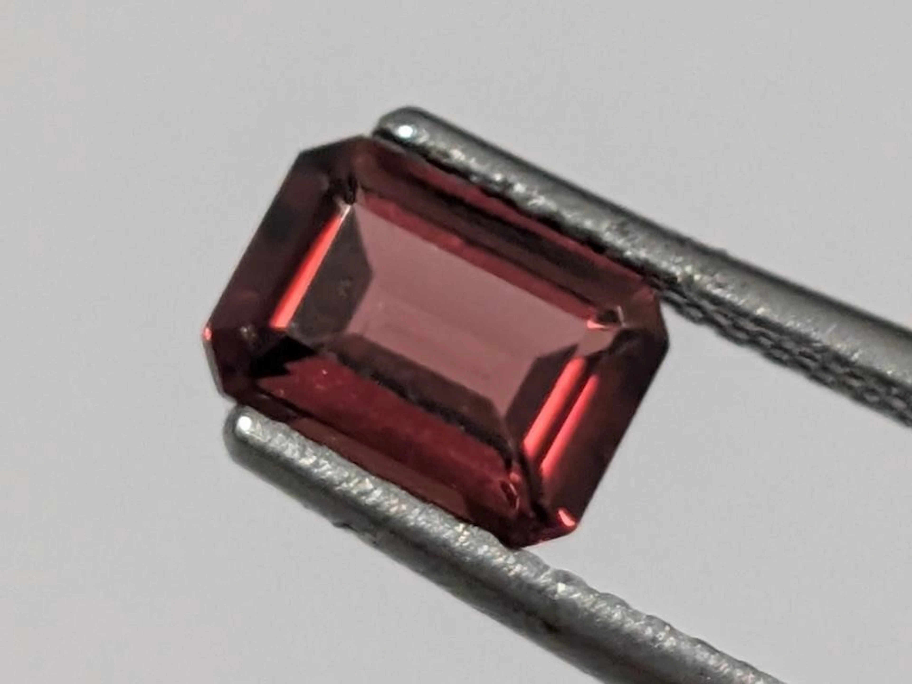 $20, Genuine Garnet (1ct), appraised/retail value