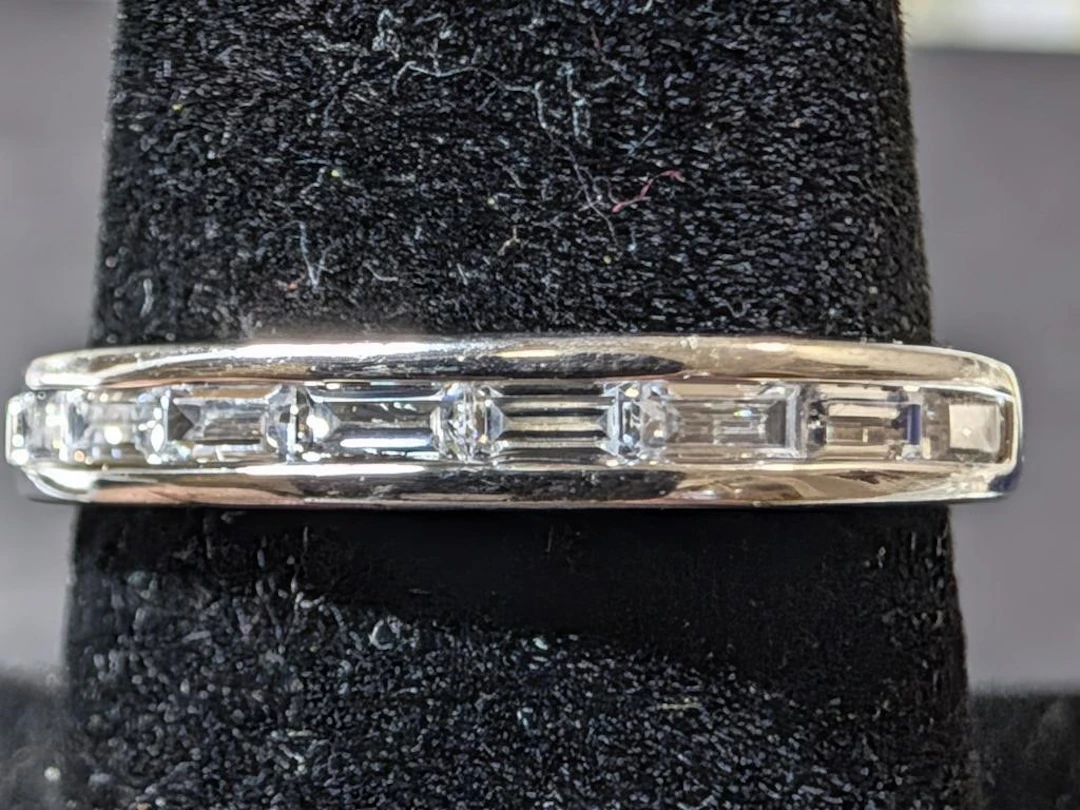 $60, Silver(2.23g), czRing, size 7.5, appraised/re
