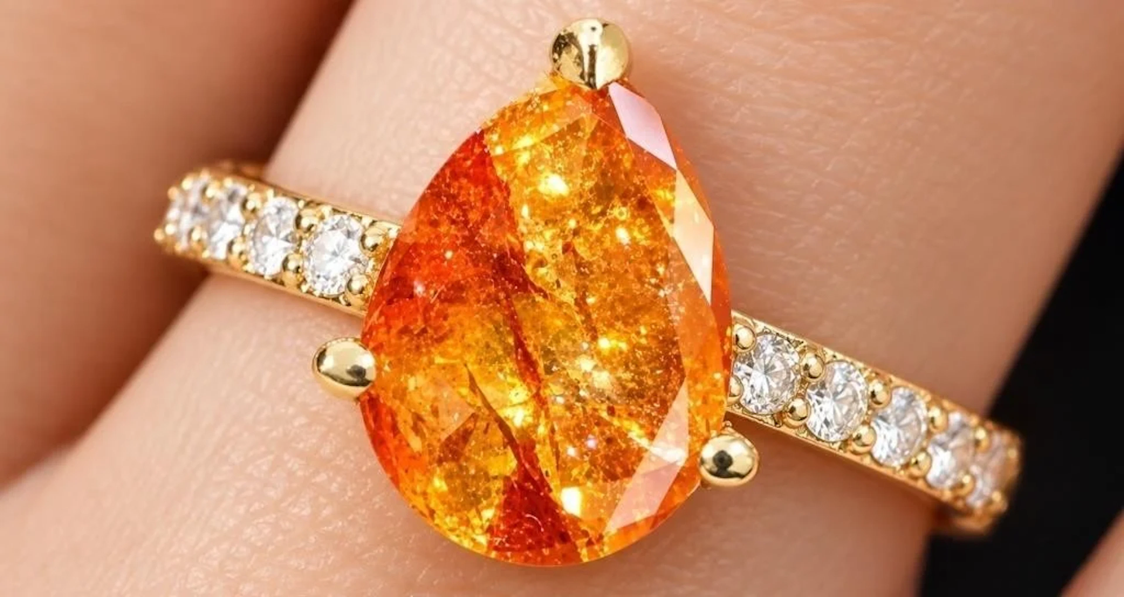 $1735, 10K(1.99g), NATURAL COLOR DIAMOND