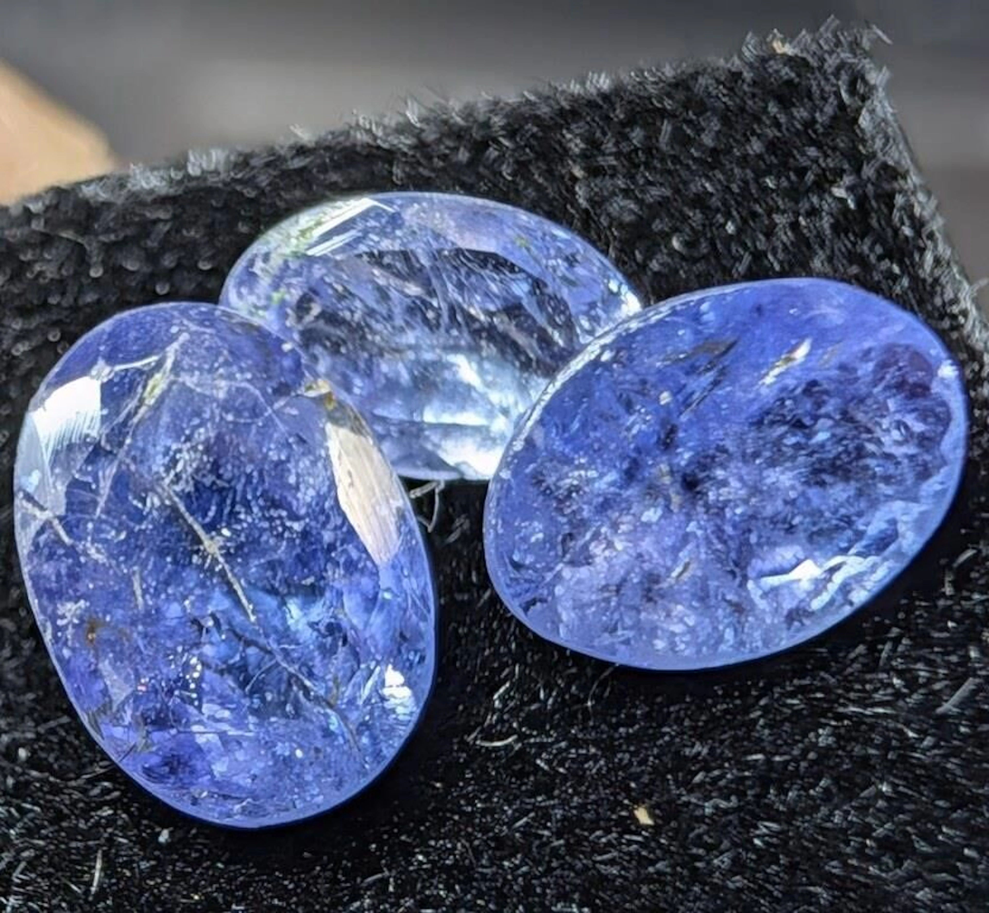 $60, Genuine Tanzanite (app 2ct)Gemstone, appraise