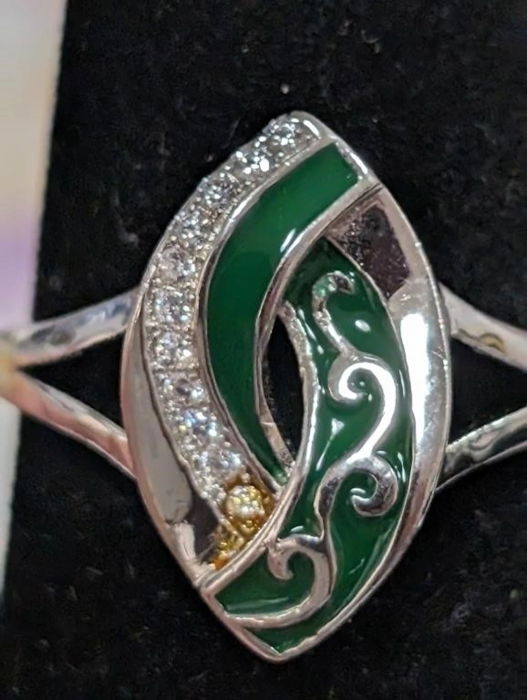 $70, Silver(2.63g), CZRing, size 7, appraised/reta