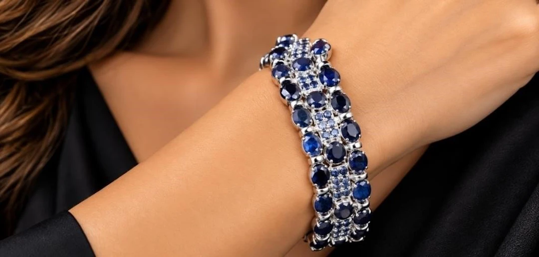 $1825, silver(34.54g), blue sapphire (25.9ct), blu
