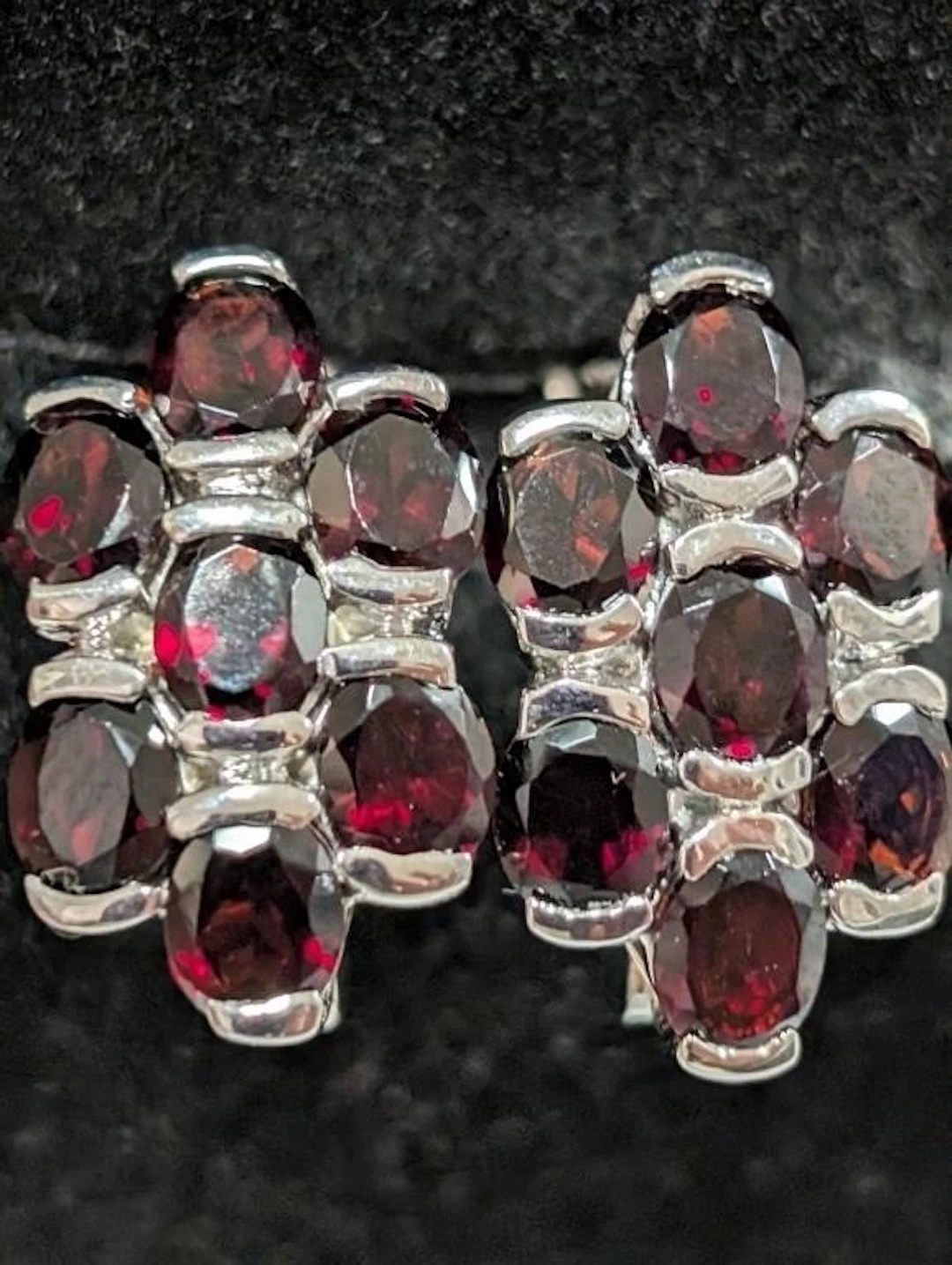 $190, Silver(7.37g), Garnet (app 7ct)Earring, appr