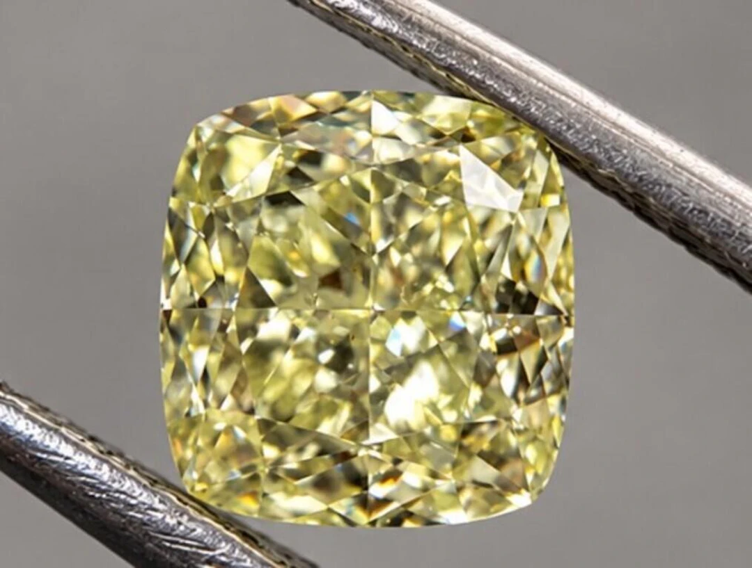 $10750* GIA Certified, natural diamond 1ct.CUSHIO