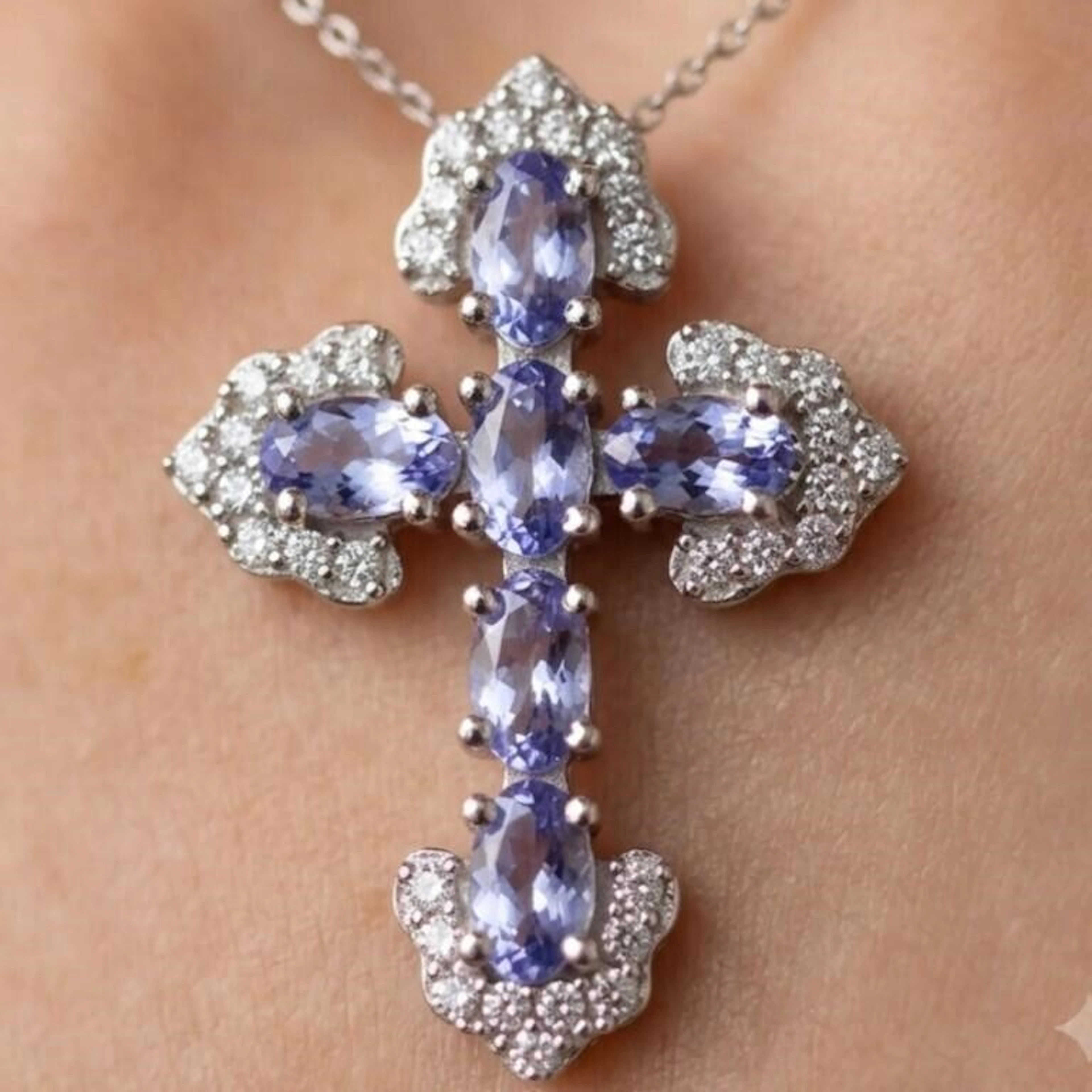 Silver 3.45g Tanzanite White Topaz 2.25ct Pendant