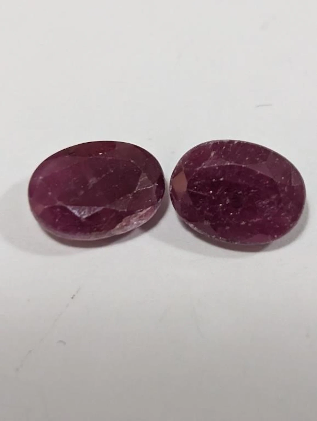 $200, Genuine Rubies (4ct)Gemstone, appraised/reta