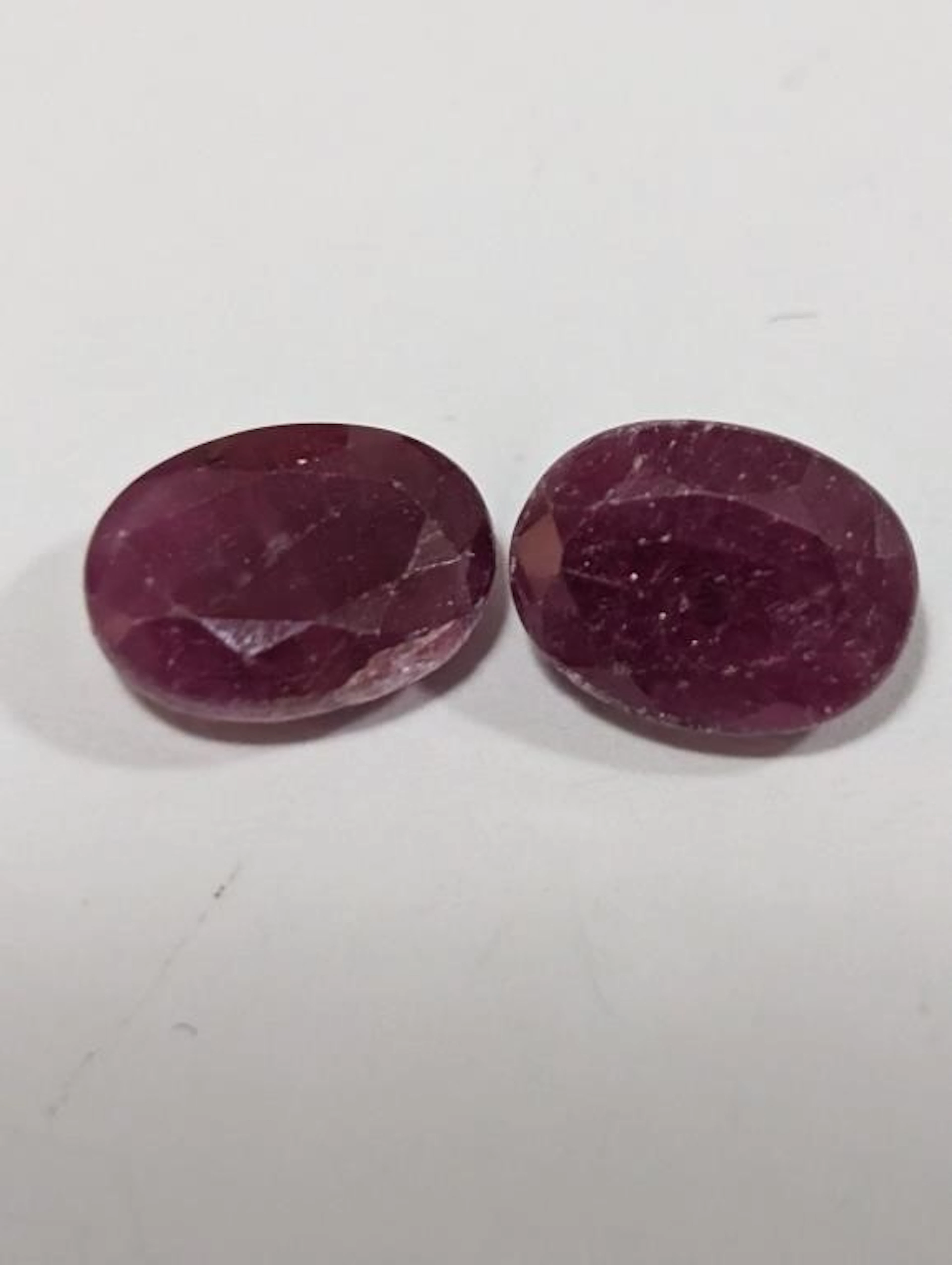 $200, Genuine Rubies (4ct)Gemstone, appraised/reta