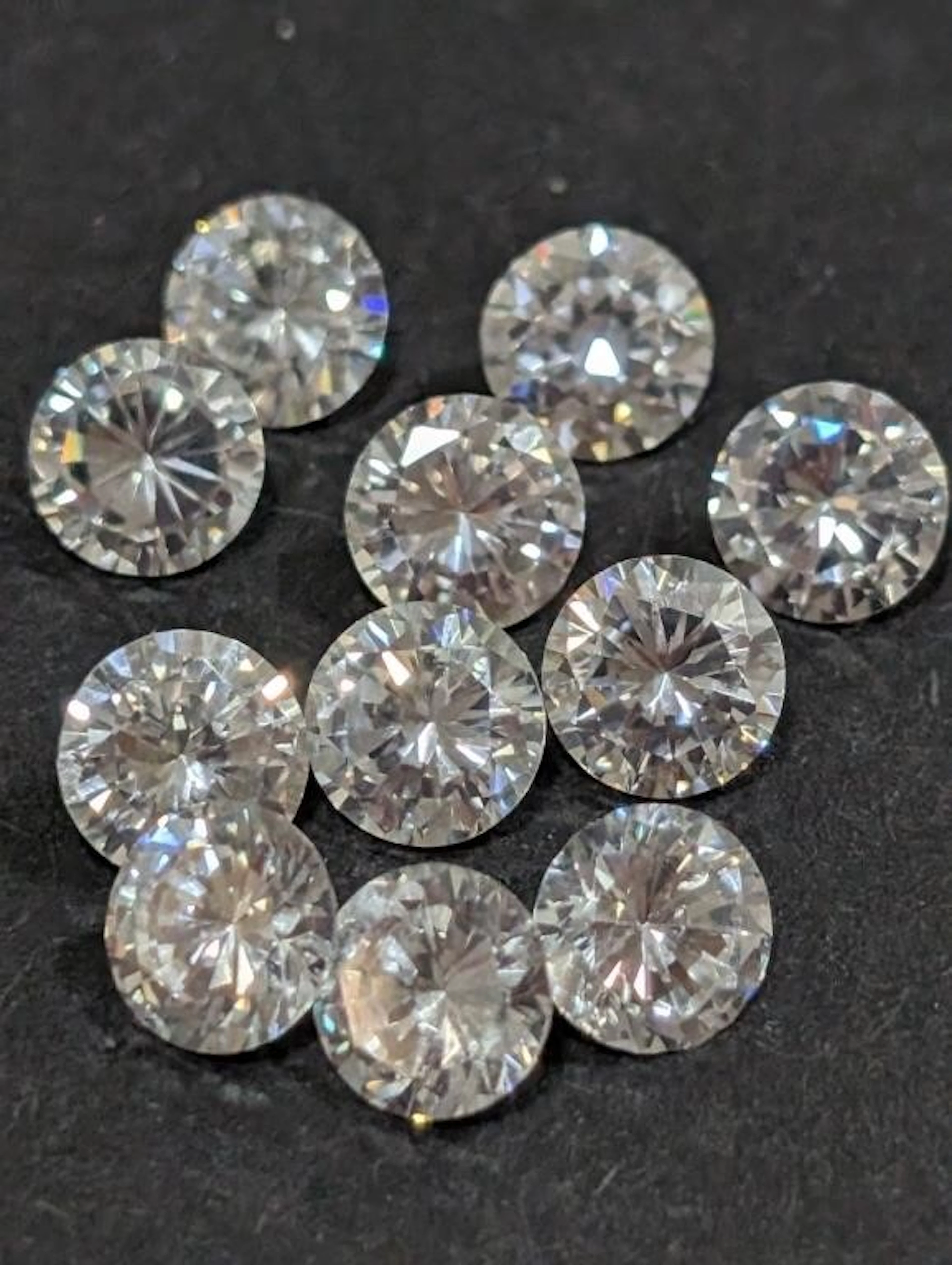 $50, cz (21ct)Gemstone, appraised/retail value $50